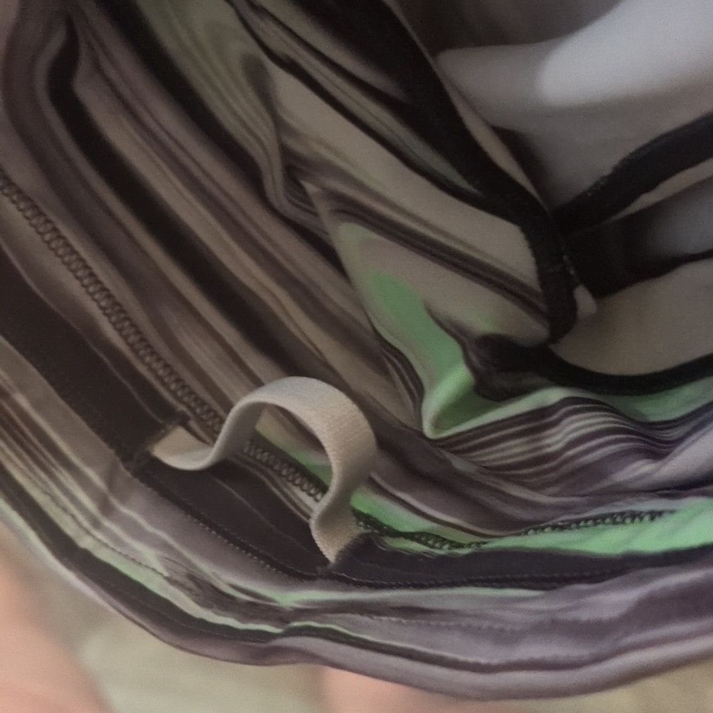 Lululemon Lululemon Base Pace High-Rise Tight paint Glide Warp size 8 Size 30" / US 8 / IT 44 - 9 Thumbnail