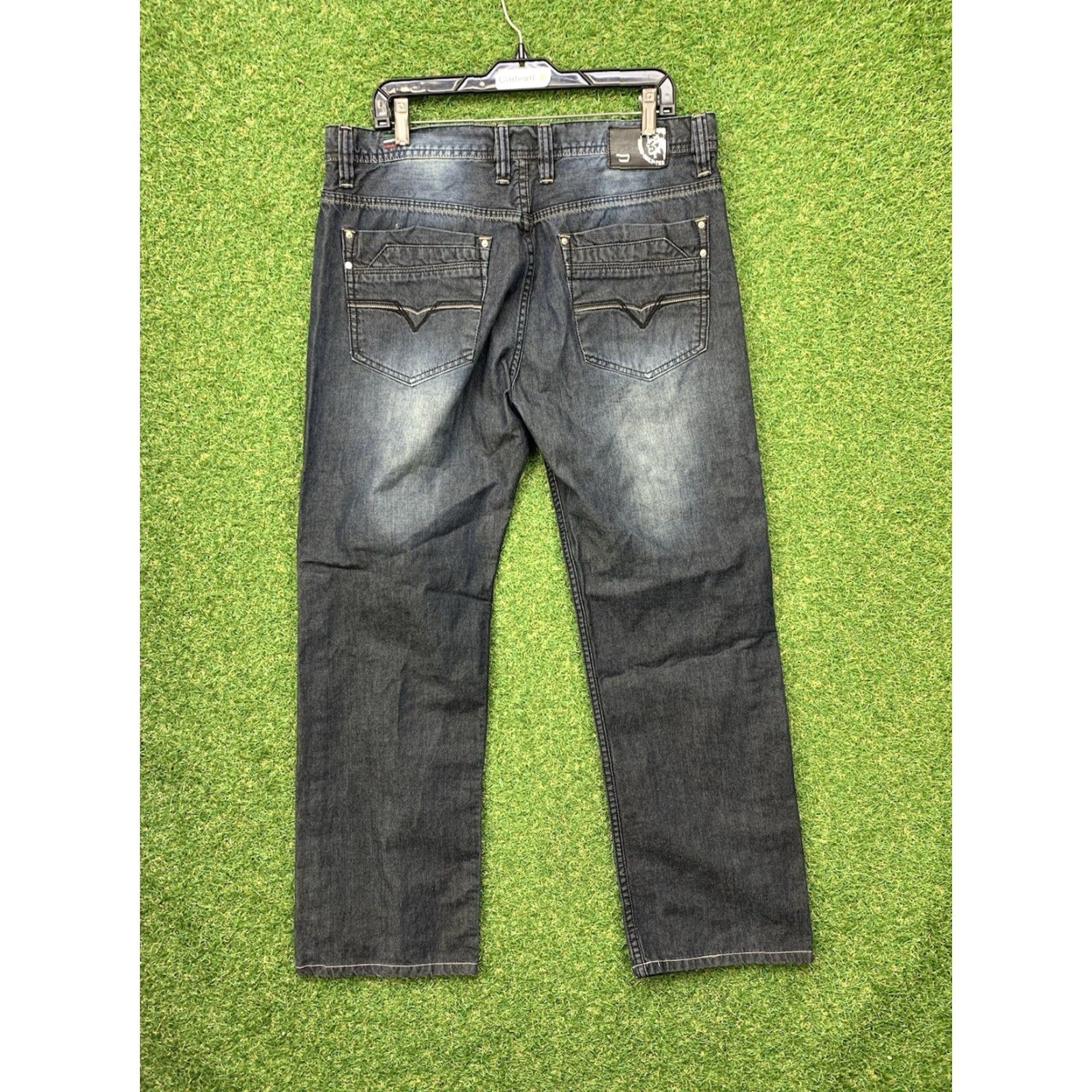 Diesel Diesel Viker Jeans Mens 36 Dark Wash Straight Leg Denim 5-Pocket Regular Rise Blue Vintage? No - City Hip Hop Theme Men’s Jeans 36 Inches Size US 36 / EU 52 - 2 Thumbnail