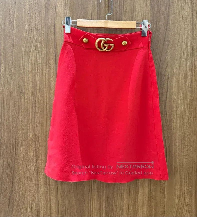 Gucci Gucci Red double G gold buckle skirt Size 25" / US 0 / IT 36 - 1 Thumbnail