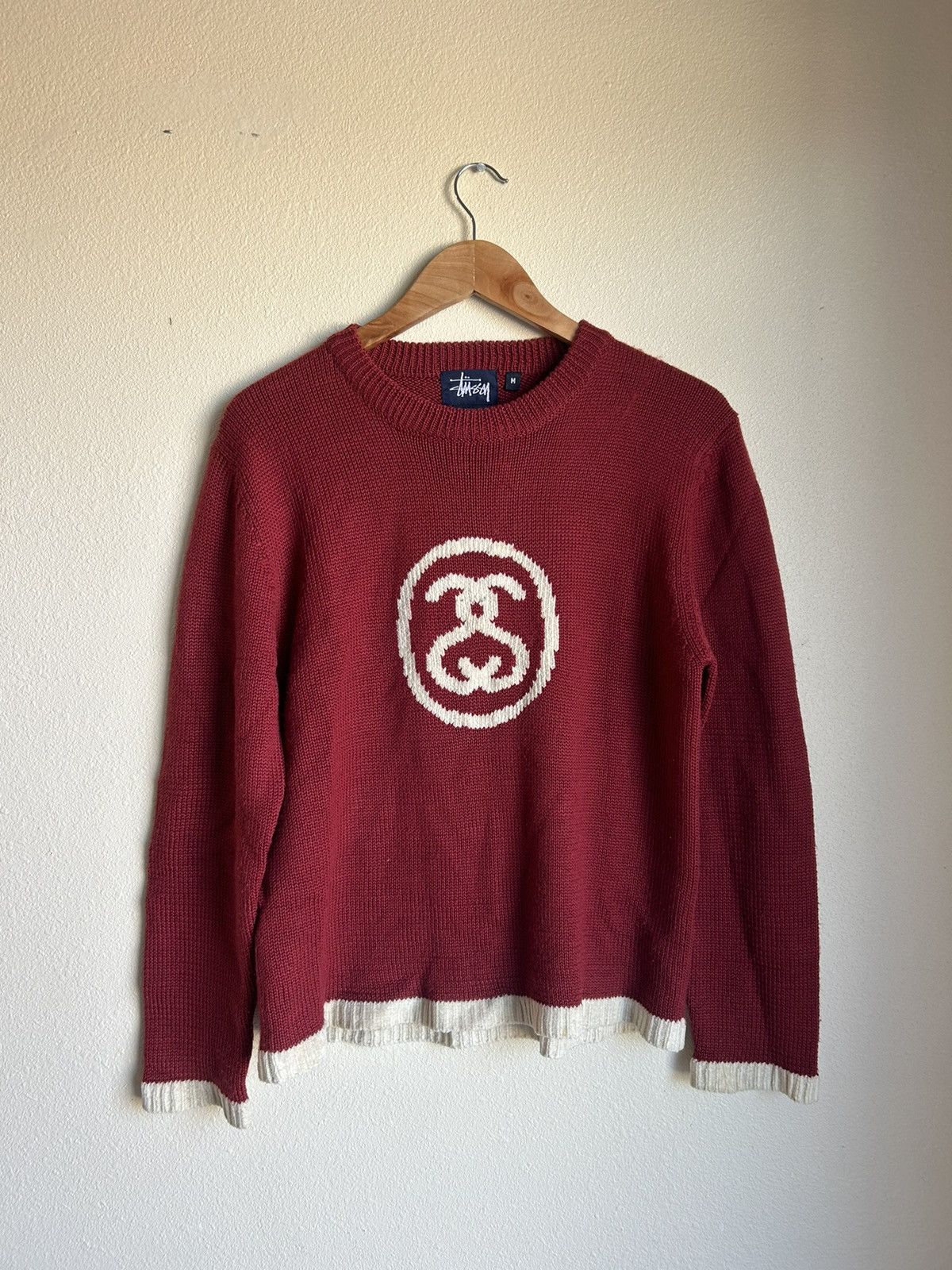 トップス Stussy Gothic knit Sweater 22aw 国内発送 関税込 STUSSY GOTHIC SWEATER ゴシック ロゴ セーター