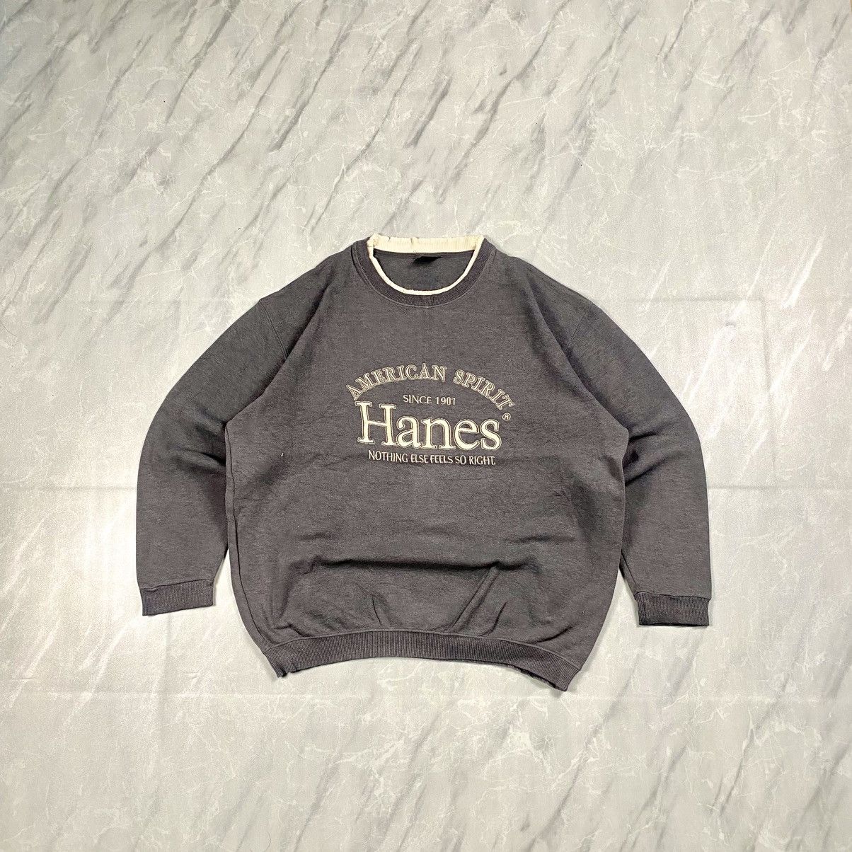 Hanes Vintage 90s Hanes Spellout Embroidery Sunfaded Crewneck Size US L / EU 52-54 / 3 - 1 Thumbnail