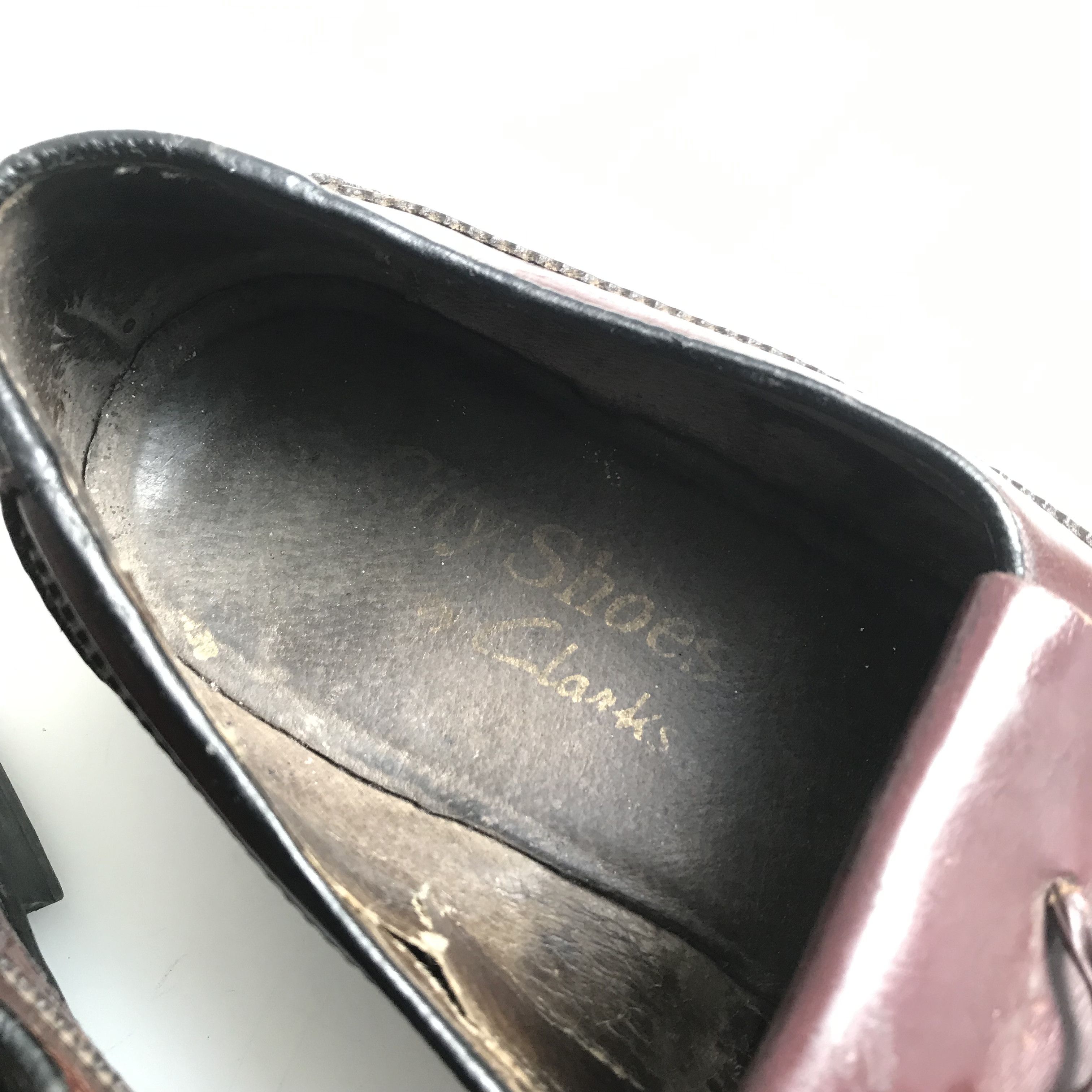 Clarks Vintage Clarks city Penny loafer tassle Wine oxblood shoes Size US 6.5 / EU 39-40 - 9 Thumbnail