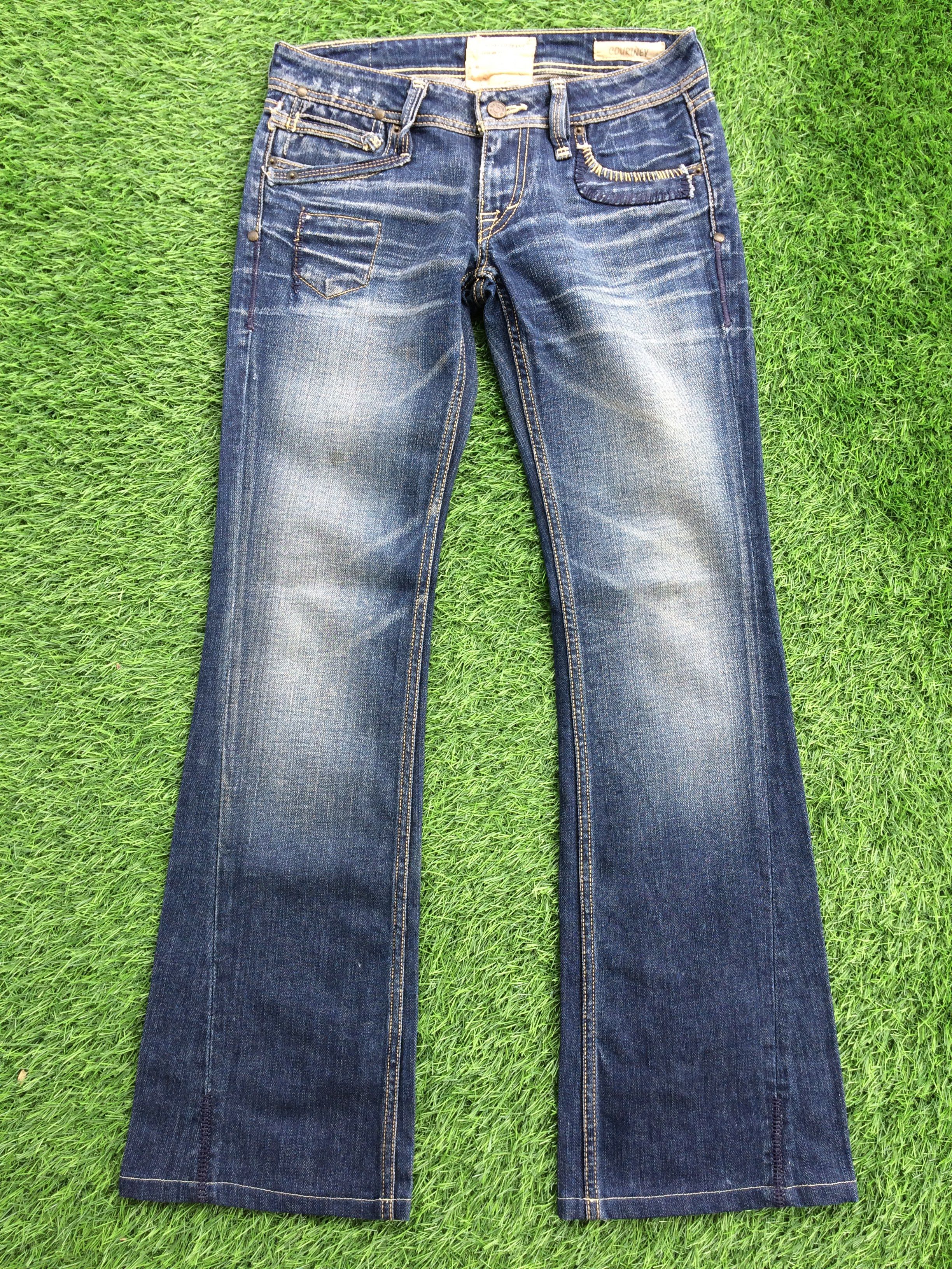 Japanese Brand Low Rise Distressed Flare Bootcut Denim Jeans D-869 Size US 26 / EU 42 - 3 Thumbnail