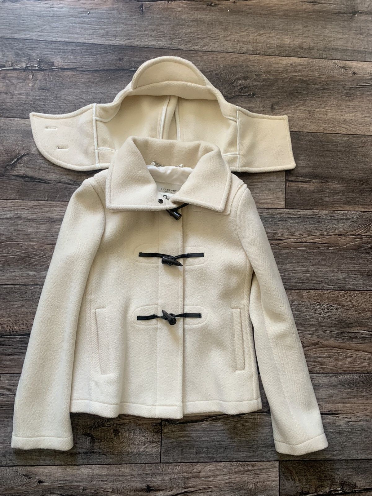 image of Burberry Women’S Wool Duffle Coat in Cream/White, Women's (Size Small)