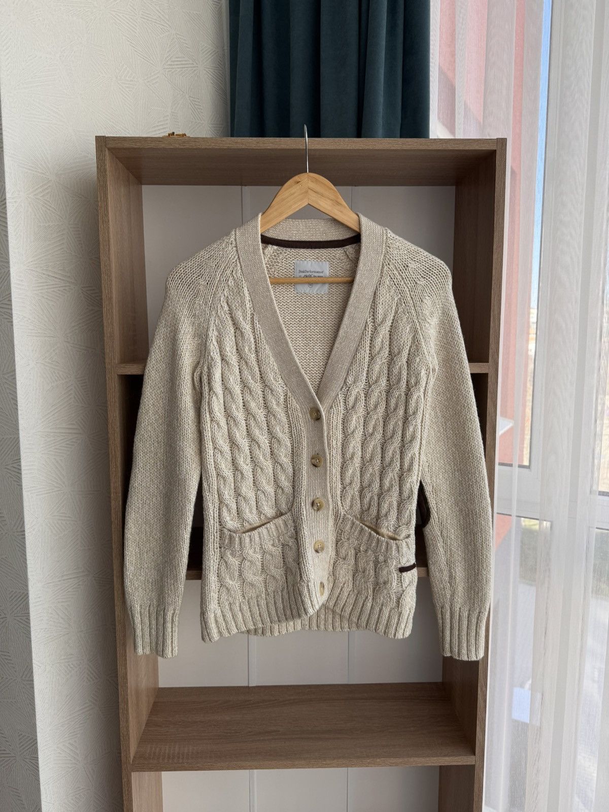 Peak Performance × Vintage Vintage Peak Performance W’ Sweden Wool Cable Knit Cardigan Size XS / US 0-2 / IT 36-38 - 9 Thumbnail