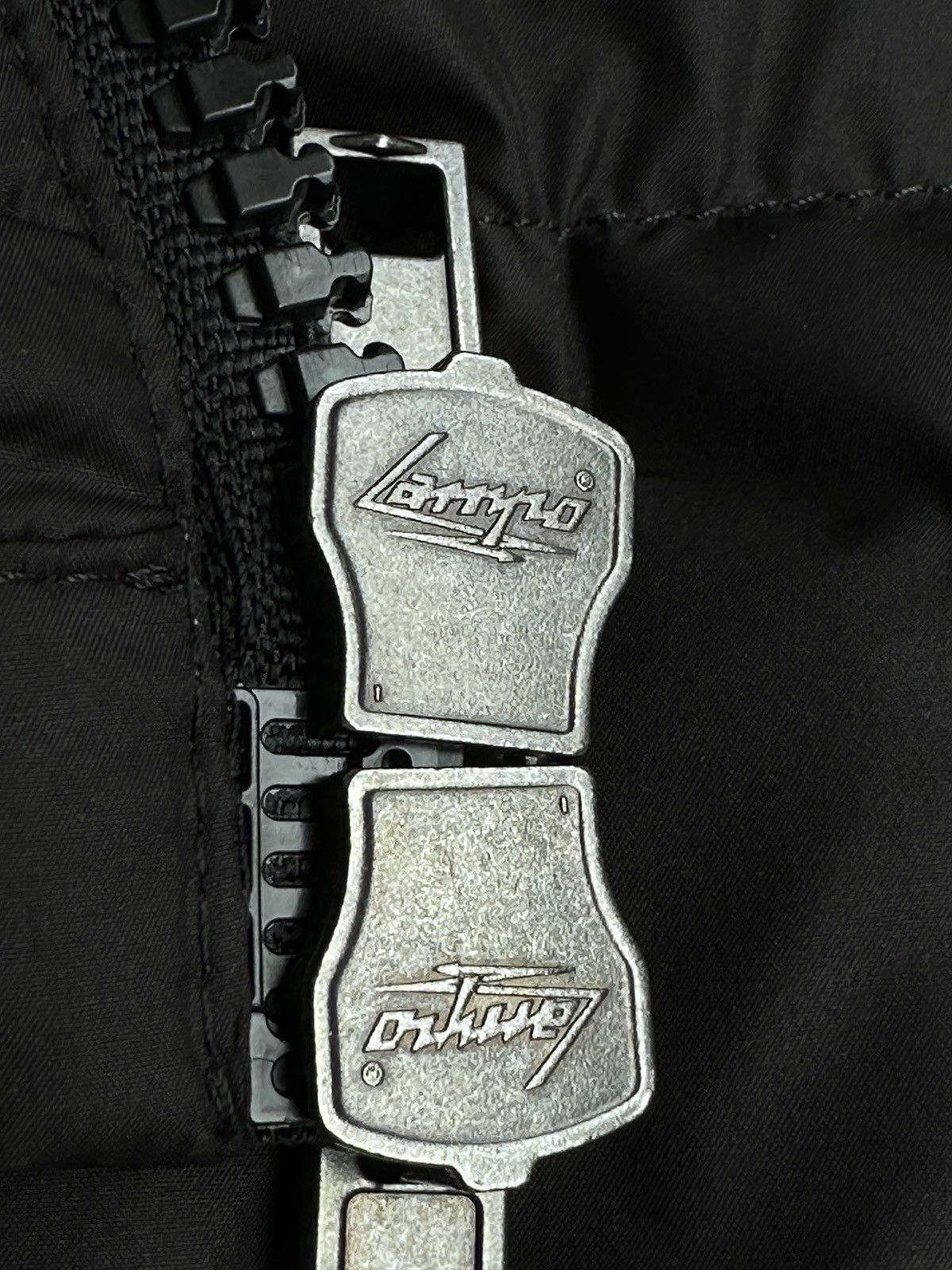 Vetements Vetements - Limited Edition Puffer Jacket Size US M / EU 48-50 / 2 - 14 Thumbnail