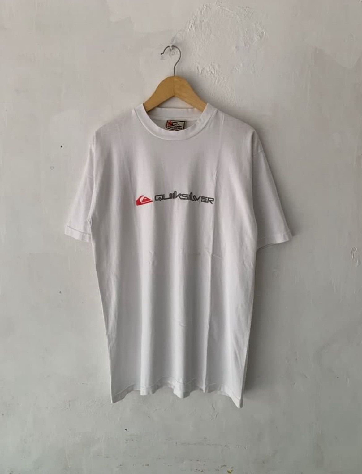 Quiksilver Beautifull Vintage Quiksilver Embroyed Logo T-shirt Size US L / EU 52-54 / 3 - 2 Thumbnail
