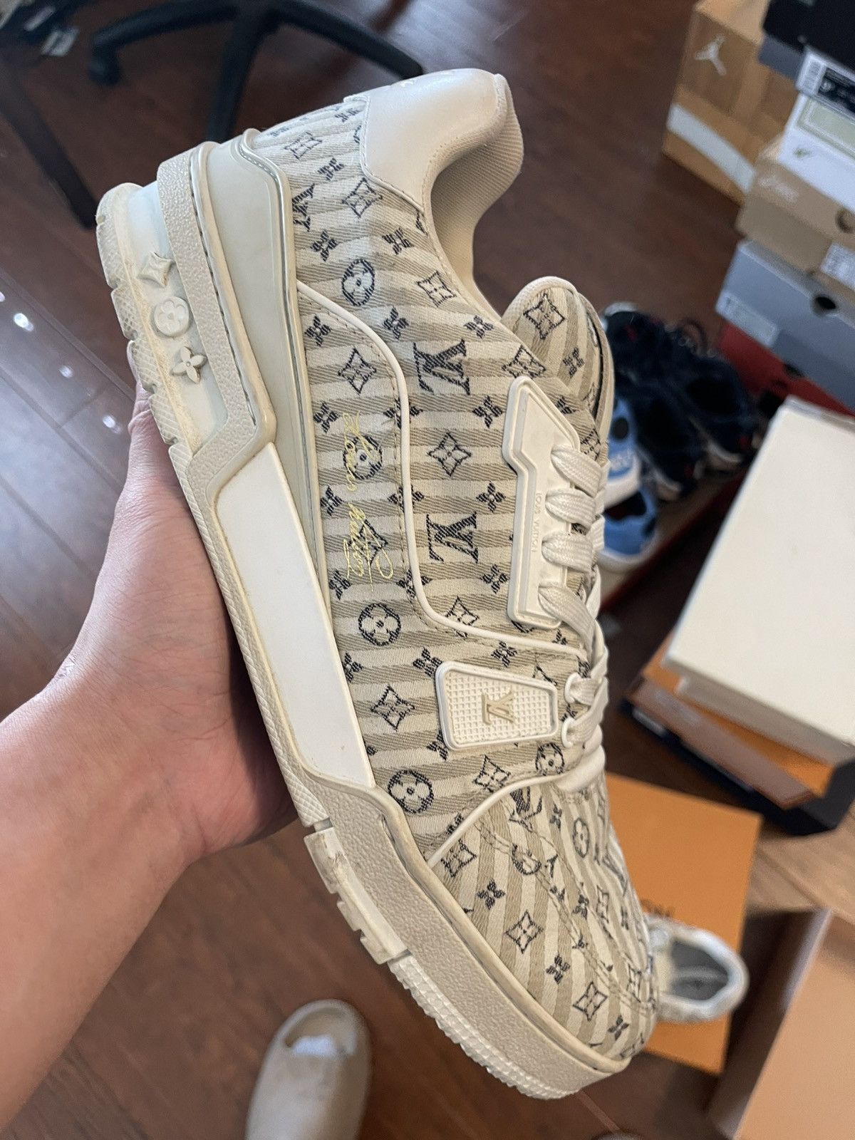 Louis Vuitton LV Trainer Biege Monogram Size 10LV/11.5-12US Size US 11.5 / EU 44-45 - 2 Thumbnail