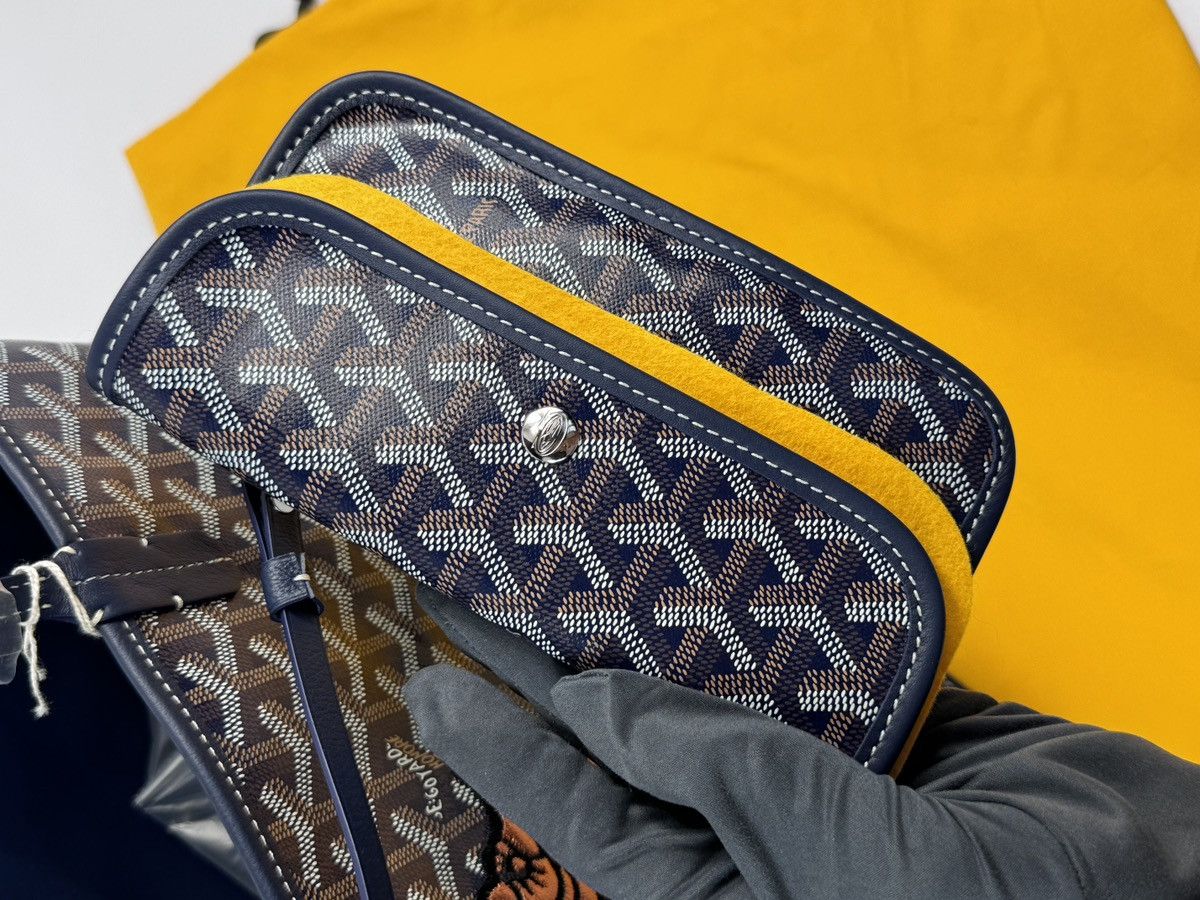 Goyard ANJOU PM SEAHORSE EMBROIDERY 2024 LIMITED EDITION BAG Size ONE SIZE - 14 Thumbnail