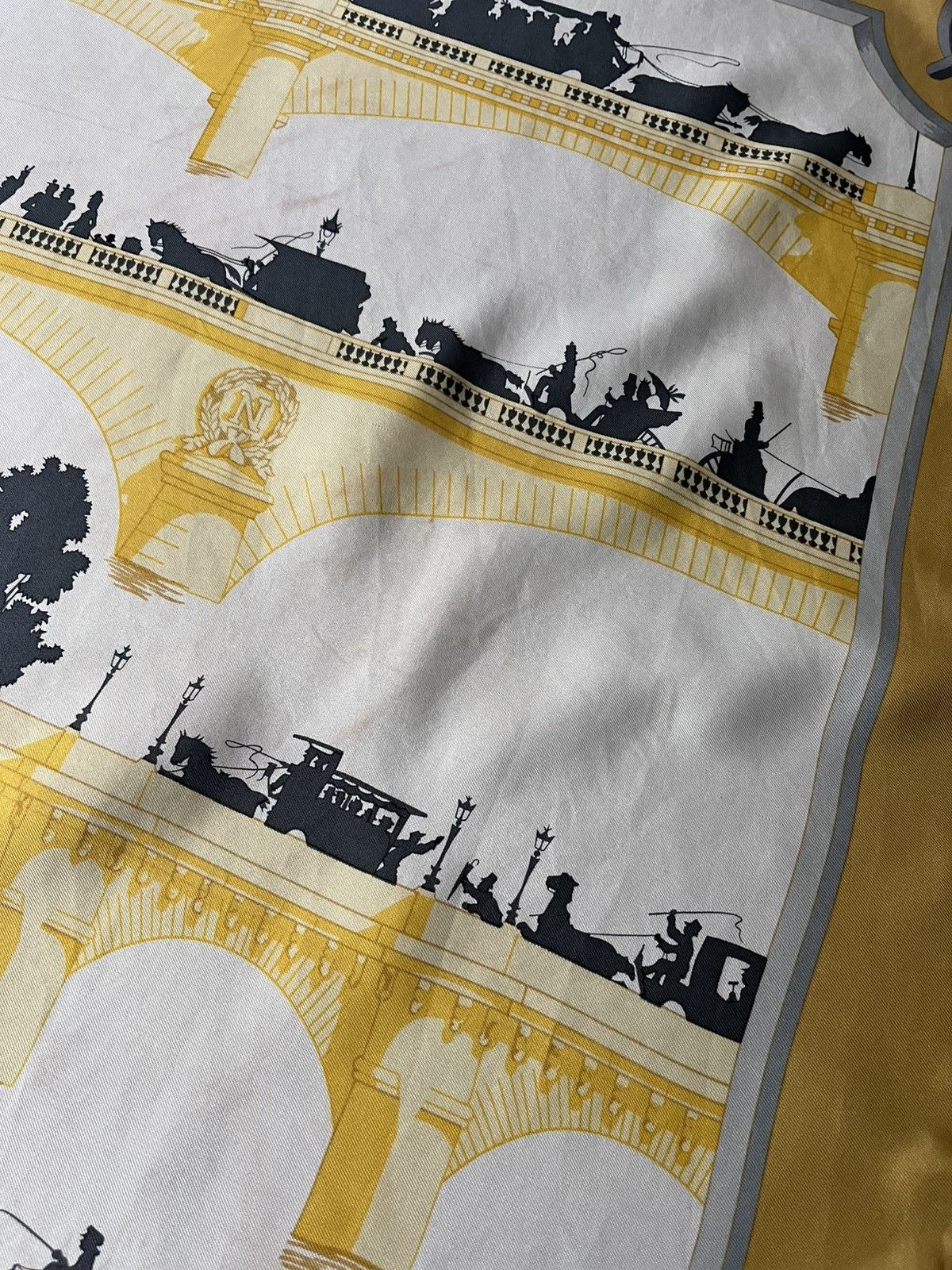 Hermes Hermes ''Le Ponts de Paris'' silk scarf yellow rare Size ONE SIZE - 6 Thumbnail