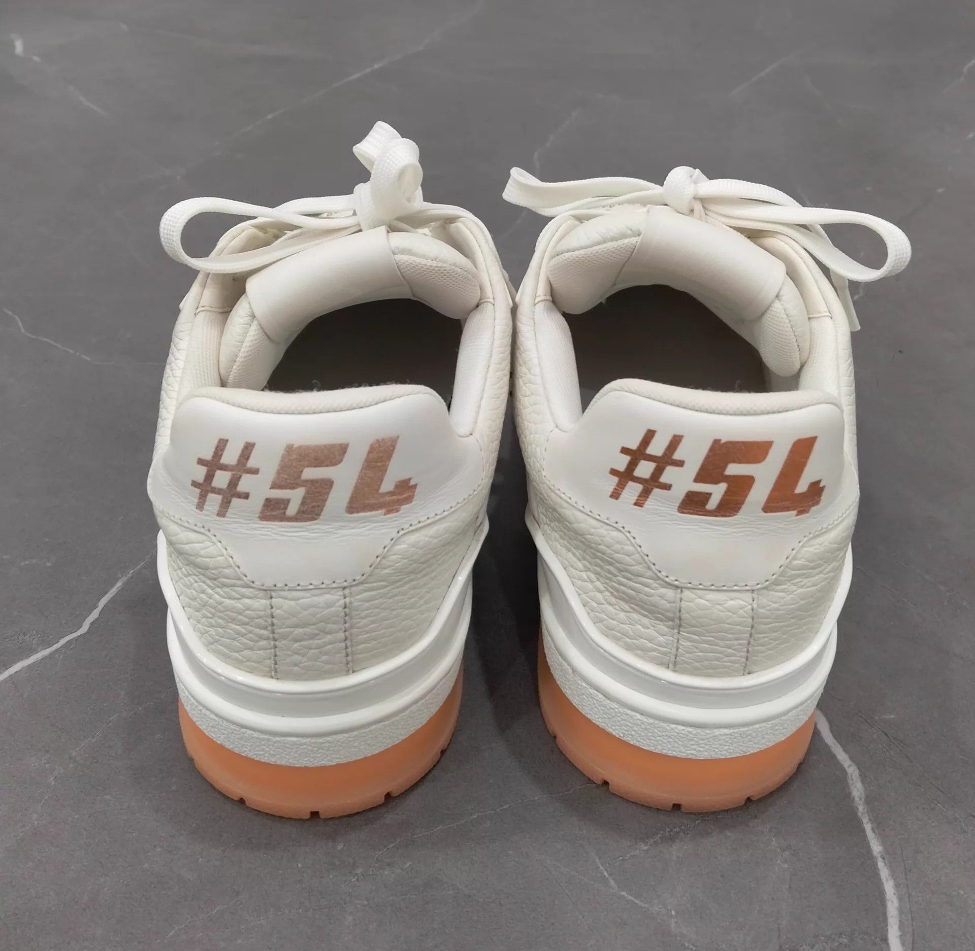 Louis Vuitton Louis Vuitton Trainer White Orange Rivets 39 (95 New) Size US 8.5 / EU 41-42 - 5 Thumbnail