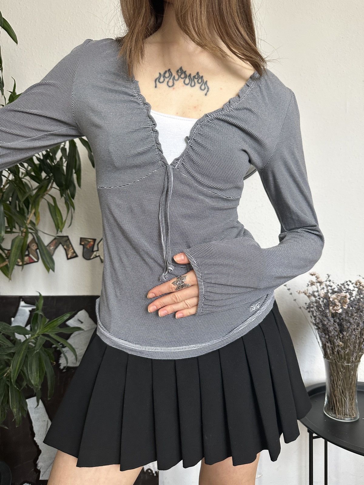 Japanese Brand × Seditionaries × Vintage Vintage Striped Cute Bell Sleeve Long Sleeve Ruffle Trip Top Size ONE SIZE - 5 Thumbnail