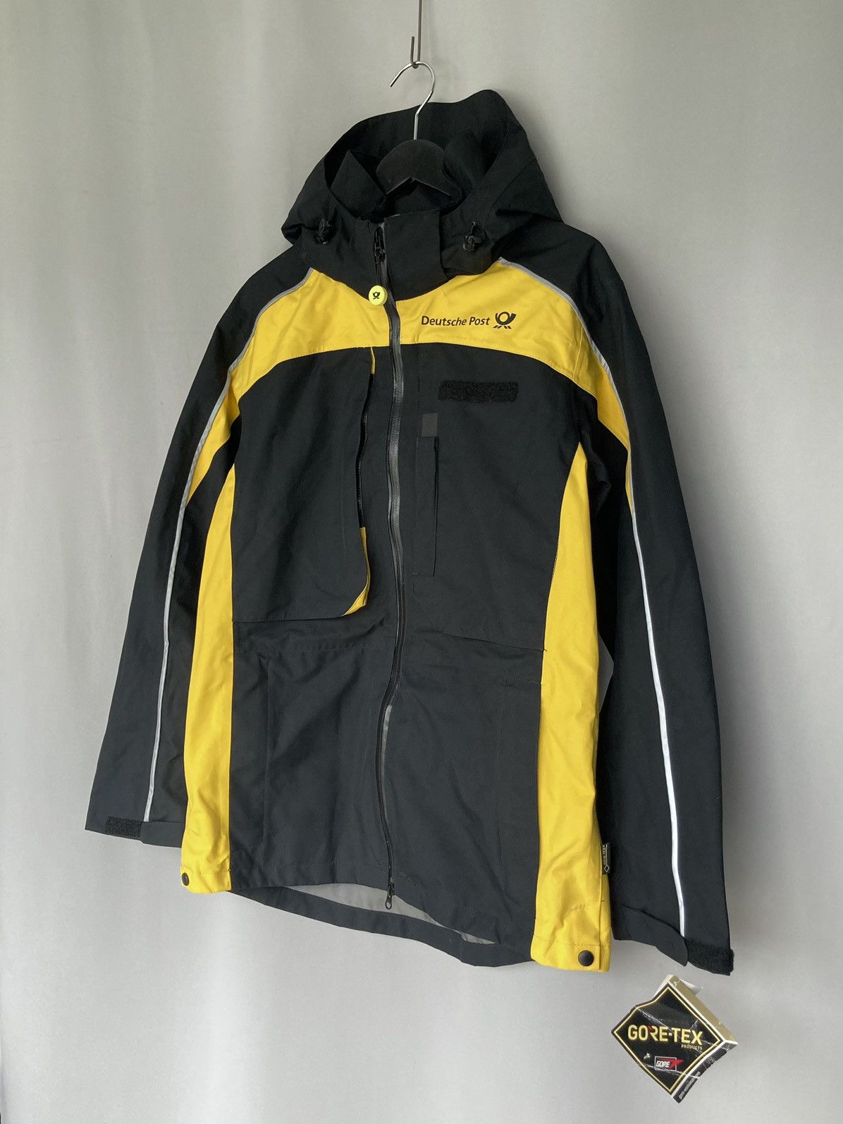 DHL × Goretex DHL Deadstock Gore Tex Shell Wateproof Jacket Parka Employee Size US L / EU 52-54 / 3 - 3 Thumbnail