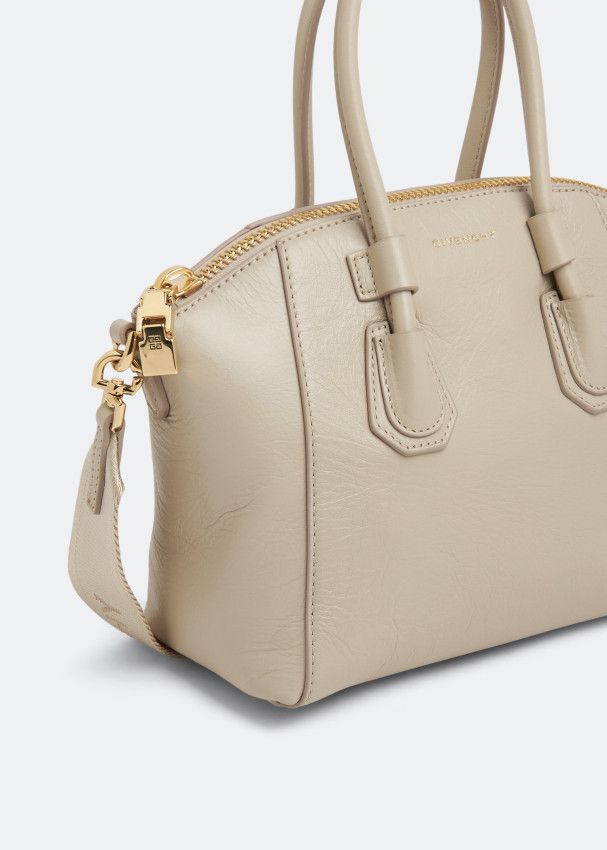 Givenchy o1loc1c0824 Size: OS / Shoulder Bag in Beige Size ONE SIZE - 2 Thumbnail