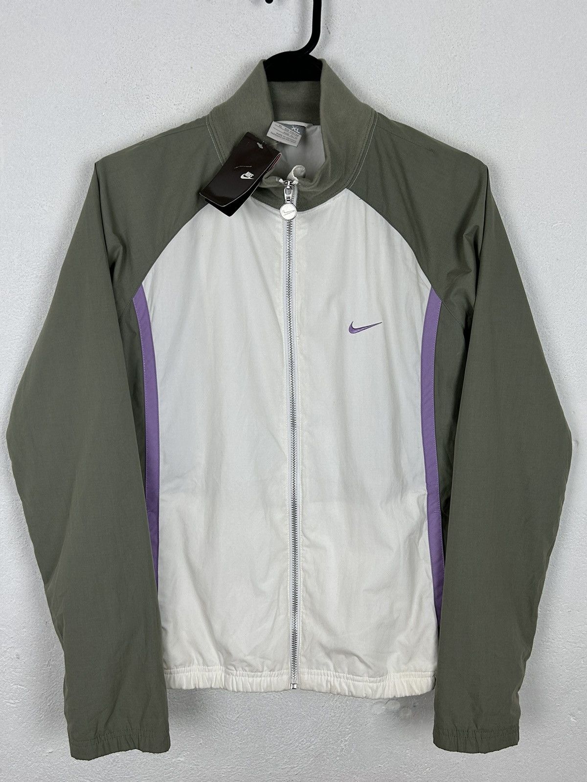 Nike BNWT 00s Vintage Nike Full Tracksuit Bundle Jacket Pants Size M / US 6-8 / IT 42-44 - 2 Thumbnail