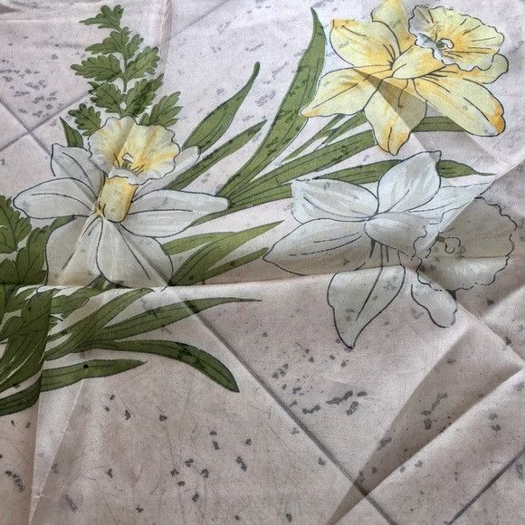 Vintage Vintage Light Pink Silk Scarf Handkerchief Size ONE SIZE - 2 Thumbnail