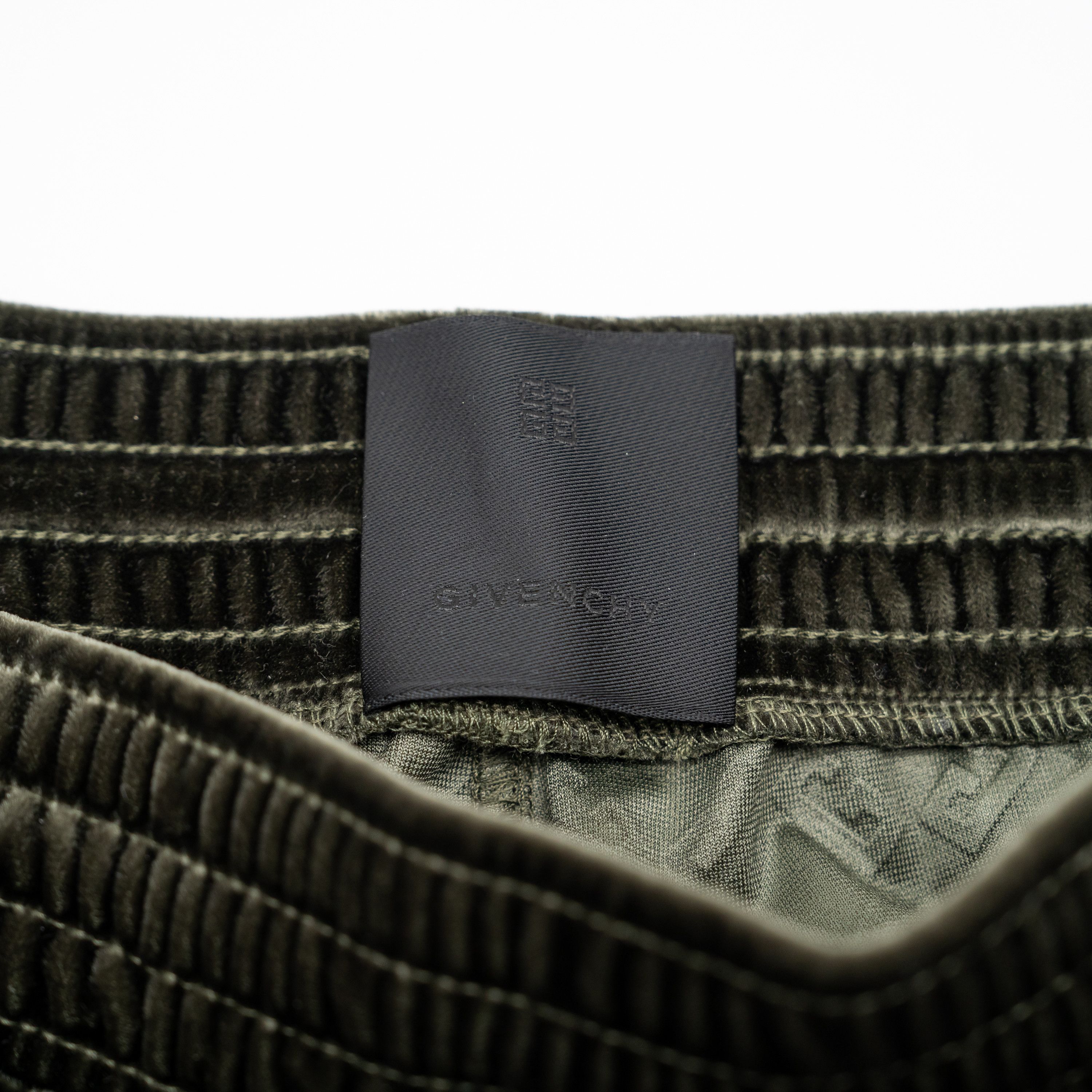 Givenchy M Givenchy Velvet Sweat Pants Green Monogram Size US 30 / EU 46 - 6 Thumbnail