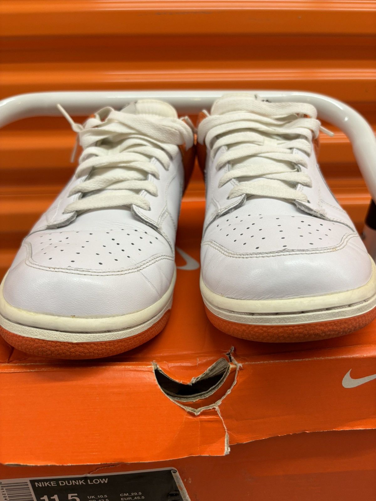 Nike × Vintage ***FINAL DROP*** RARE 2008 NIKE DUNK LOW LEATHER 11.5 Size US 11.5 / EU 44-45 - 4 Thumbnail