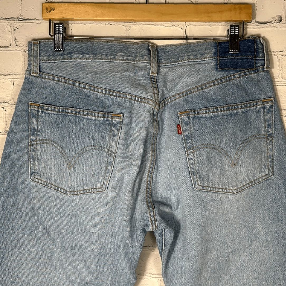 Levi's VINTAGE Levi’s 501 Jeans Men's Straight W36 L34 Light Wash Blue Button Fly 90s Mens Jeans Styles: Straight 501 Levis 501 Size US 36 / EU 52 - 7 Thumbnail