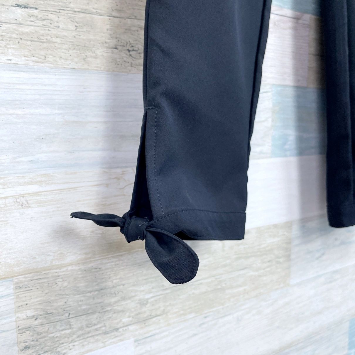 Ann Taylor Ann Taylor Pleated Tie Hem Dress Pants Black Mid Rise 0 Size 25" / US 0 / IT 36 - 3 Thumbnail