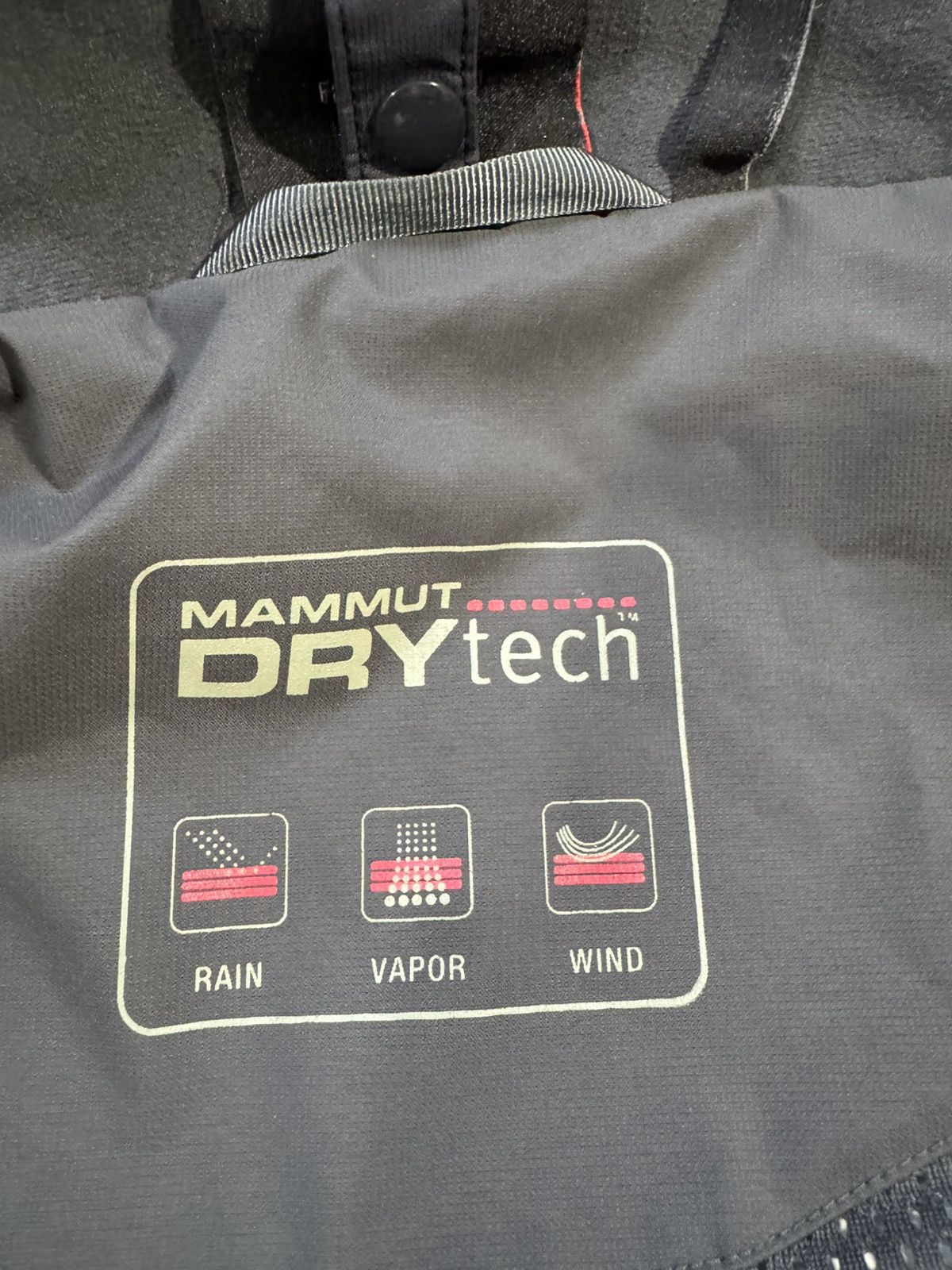Mammut Mammut Dry Tech Jacket Size M Size US M / EU 48-50 / 2 - 21 Thumbnail