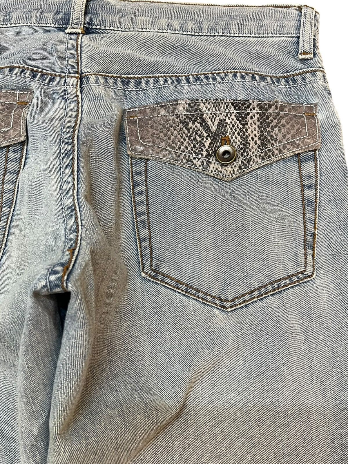 Japan Blue Vintage Louis Chavlon Flare Snakeskin Pocket Denim Size US 32 / EU 48 - 9 Thumbnail