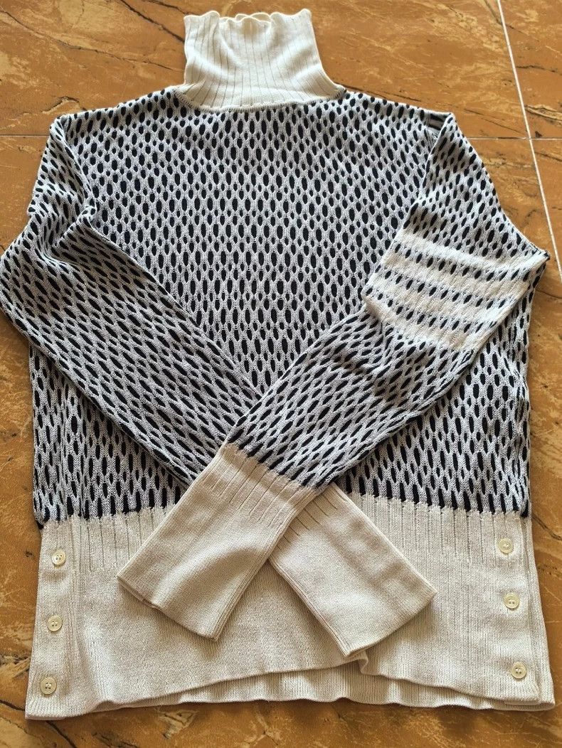 Thom Browne Thom Browne Blue and white mesh high collar sweater Size US S / EU 44-46 / 1 - 1 Thumbnail