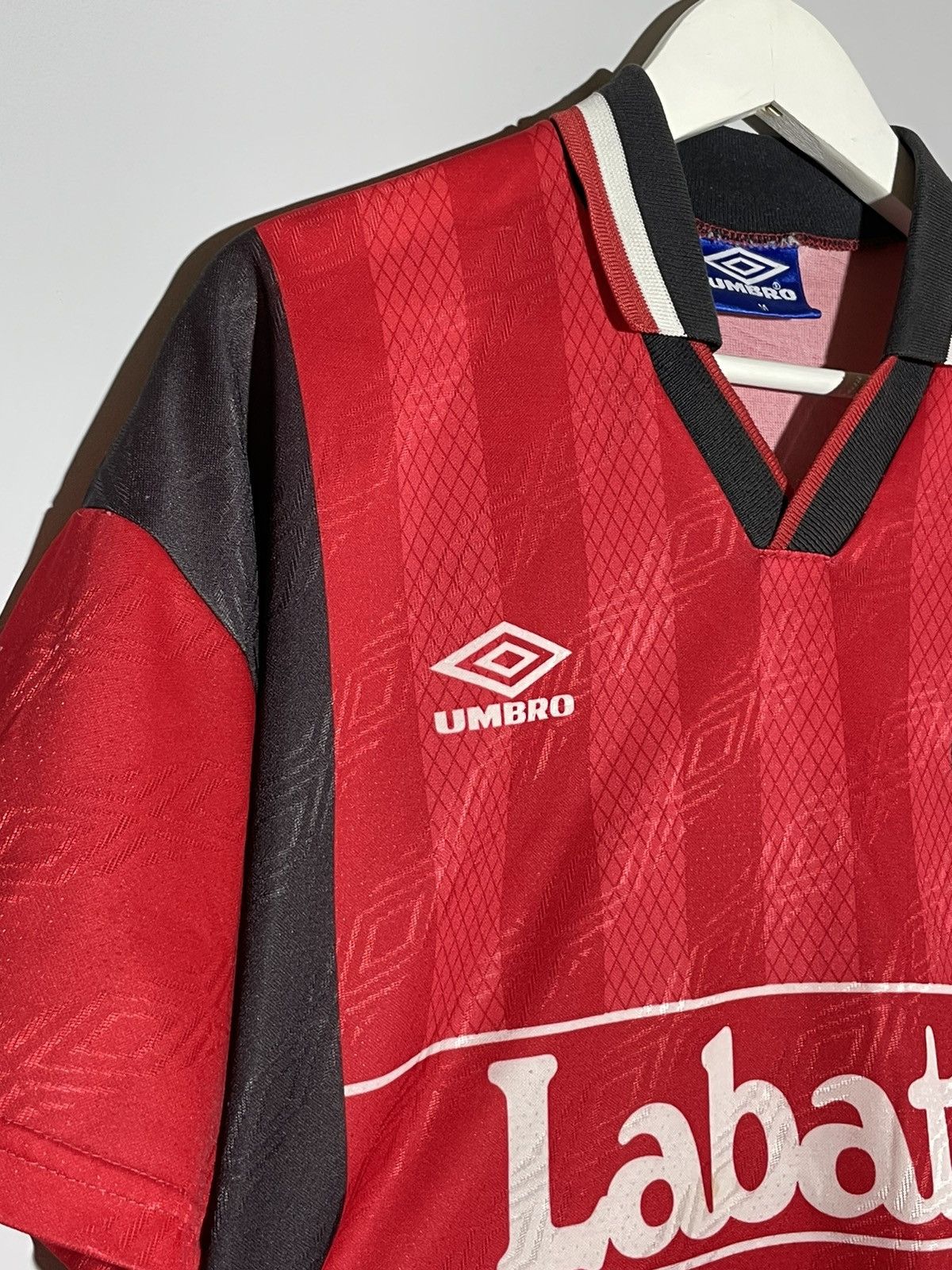 Umbro × Vintage Nottingham Forest Umbro 1994/95 Vintage Football Shirt Size US M / EU 48-50 / 2 - 5 Thumbnail