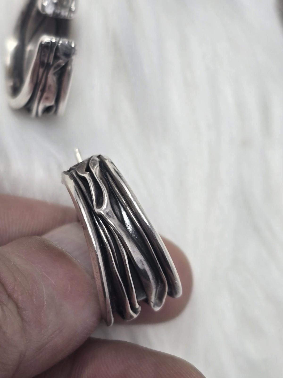 Studio D'Artisan Sterling Silver Artisan Ribbon Hoop Earrings 19g Size ONE SIZE - 8 Thumbnail
