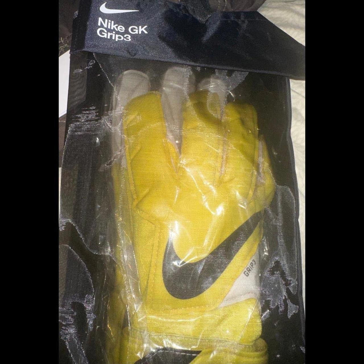 Nike Nike Gk Vapor Grip 3 9c34 Size ONE SIZE - 1 Thumbnail