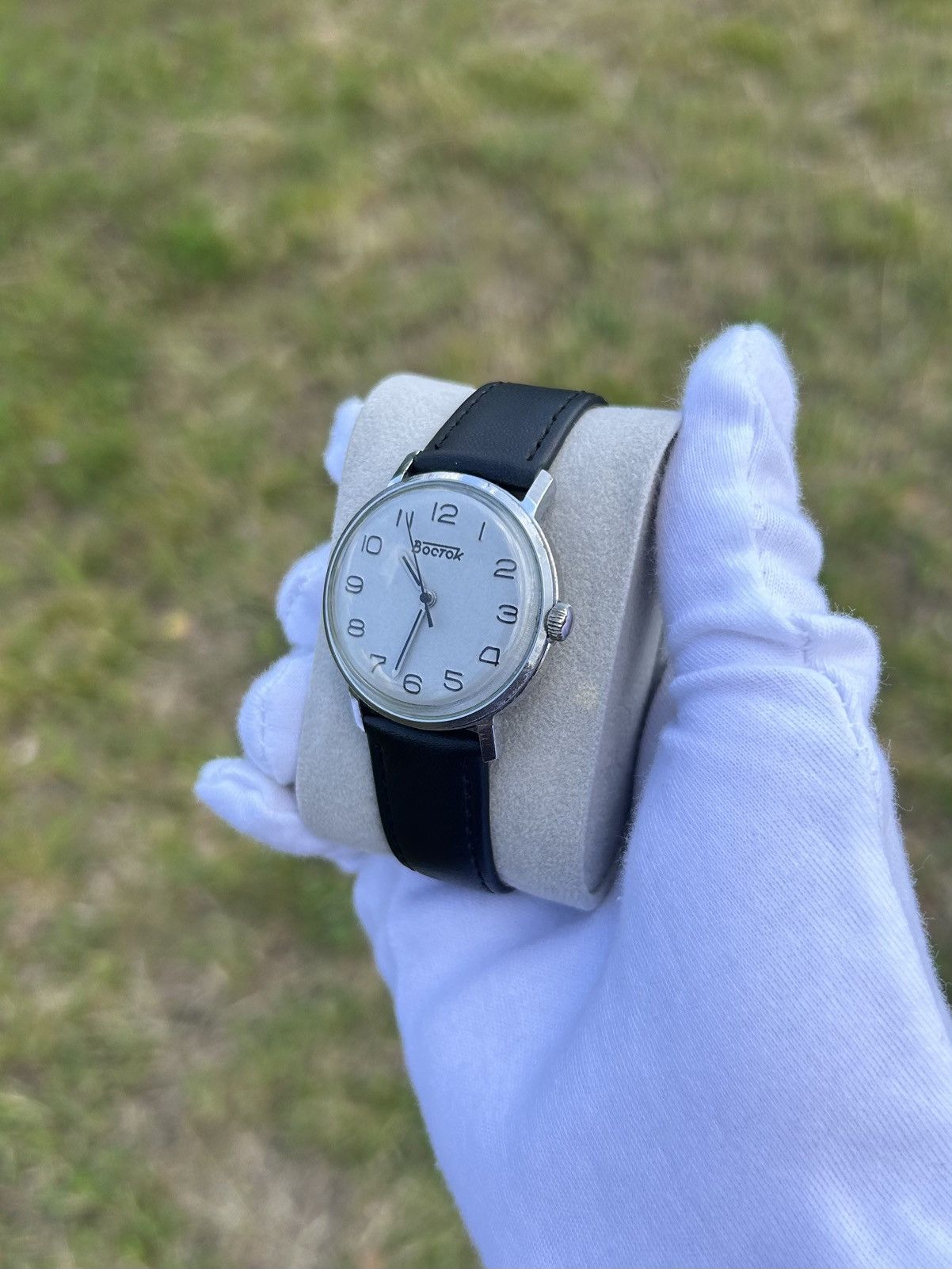 Vintage Vintage Vostok Watch USSR Soviet Mechanical Authentic 1980s Size ONE SIZE - 14 Thumbnail