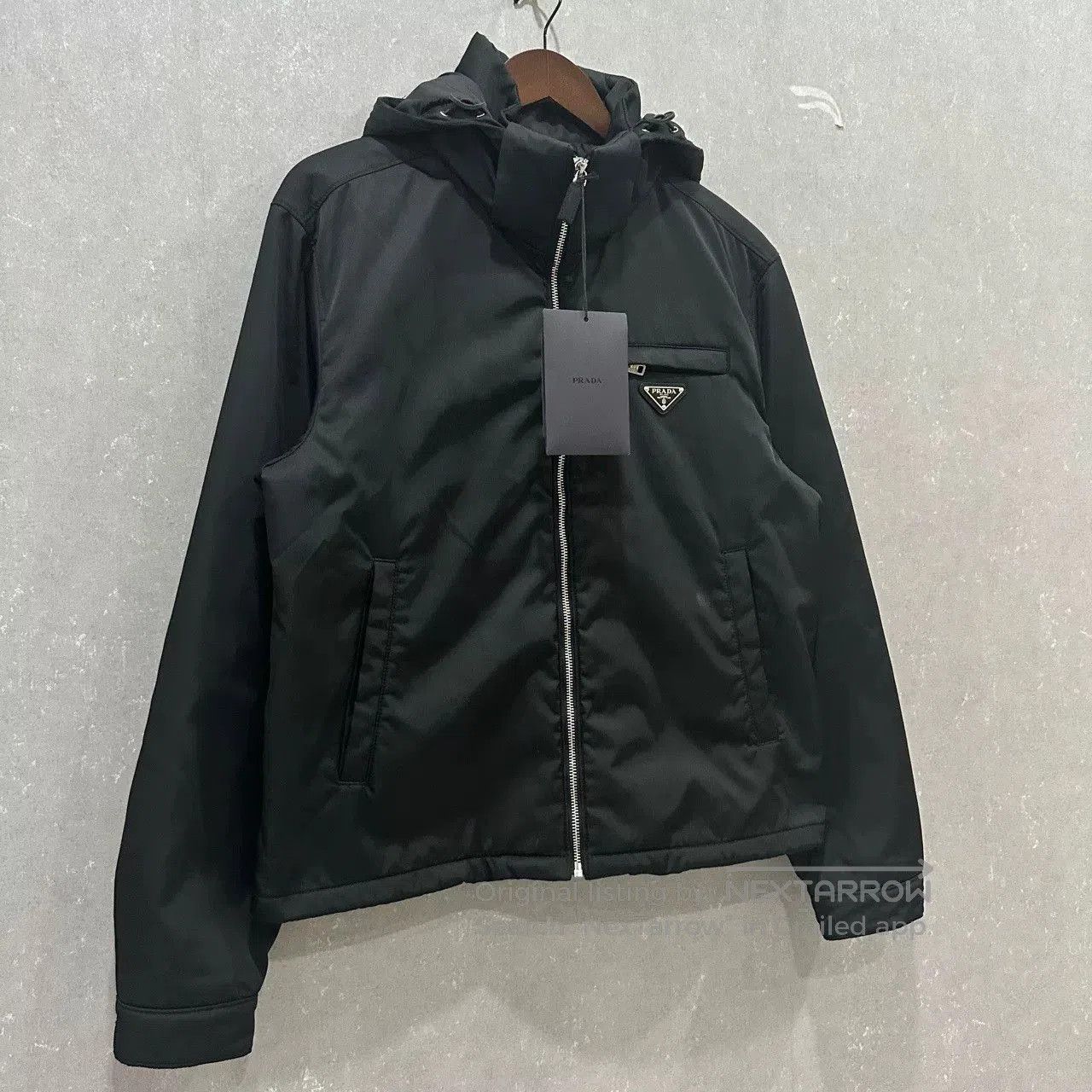 Prada Prada Triangle Steel Logo Coat. Size US S / EU 44-46 / 1 - 3 Thumbnail