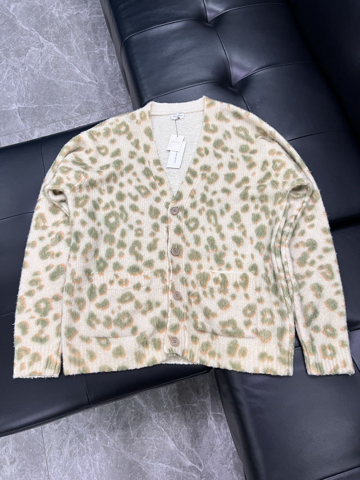 Dries Van Noten Dries Van Noten FW22 Lookbook Leopard Print Merino Wool Card Size US L / EU 52-54 / 3 - 2 Thumbnail