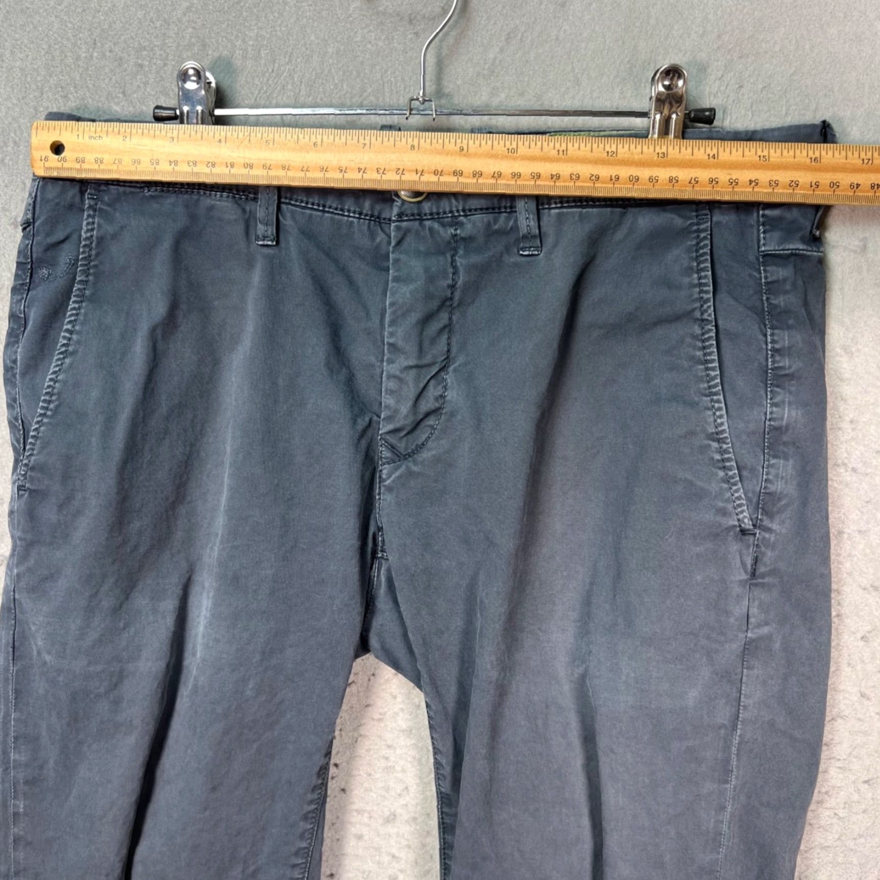 Jacob Cohen Jacob Cohen Academy Mens Chino Pants Slim 33 x 28 Blue Stretch Cotton 5-Pocket Denim/Khaki Style (Inseam 30) Regular Size 33 Mens Size US 33 - 6 Thumbnail