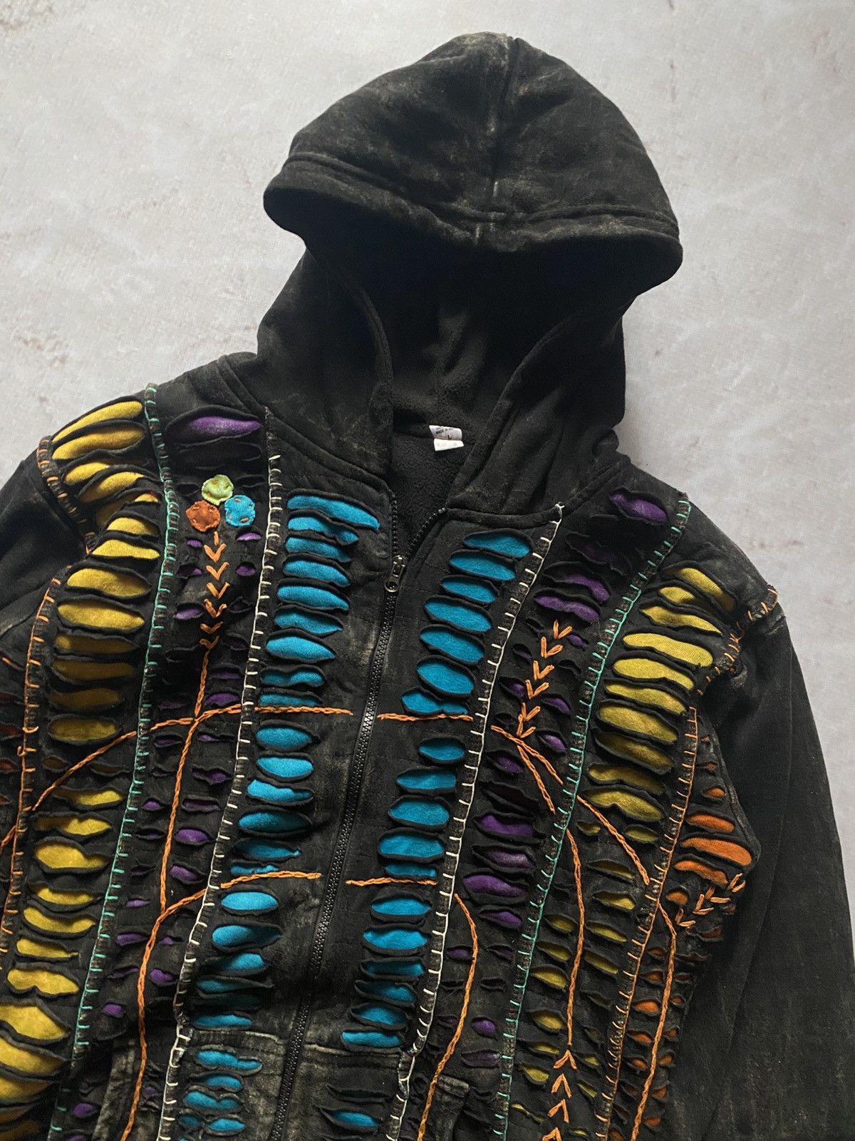 Handmade Crazy vintage patchwork Y2k Hoodie From Nepal Japanese style Size US L / EU 52-54 / 3 - 2 Thumbnail