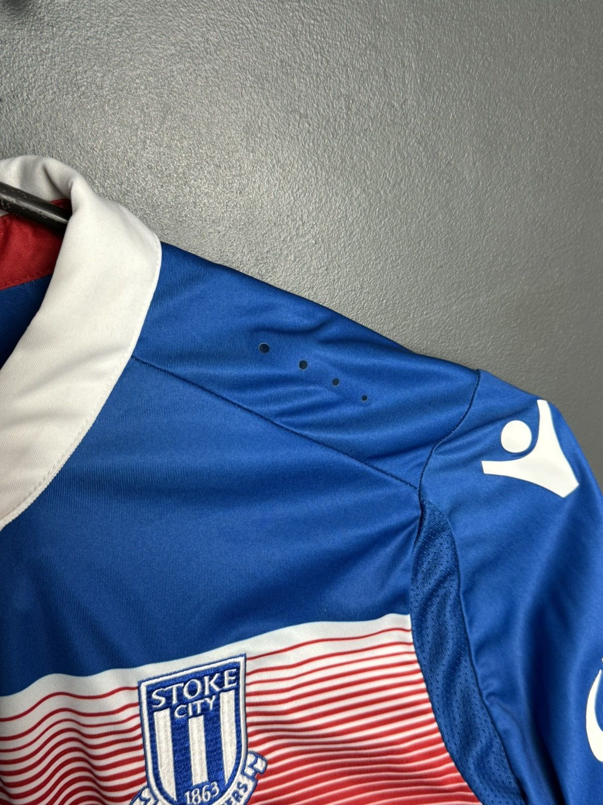 Macron Stoke City 17/18 Away Shaqiri Football Long Sleeve Jersey Size US S / EU 44-46 / 1 - 9 Thumbnail