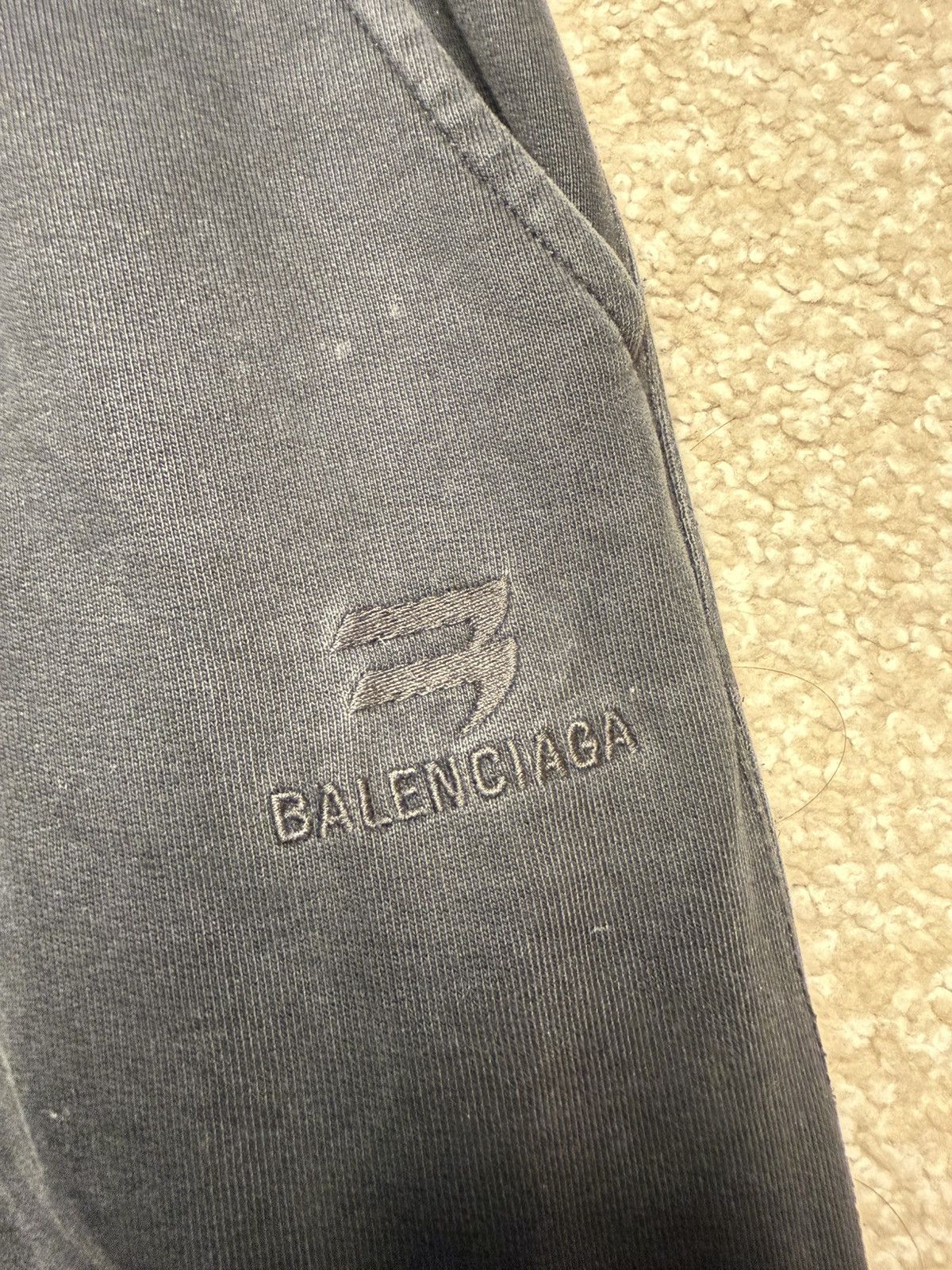Balenciaga Balenciaga 2022 Sweatpant Size US 30 / EU 46 - 2 Thumbnail
