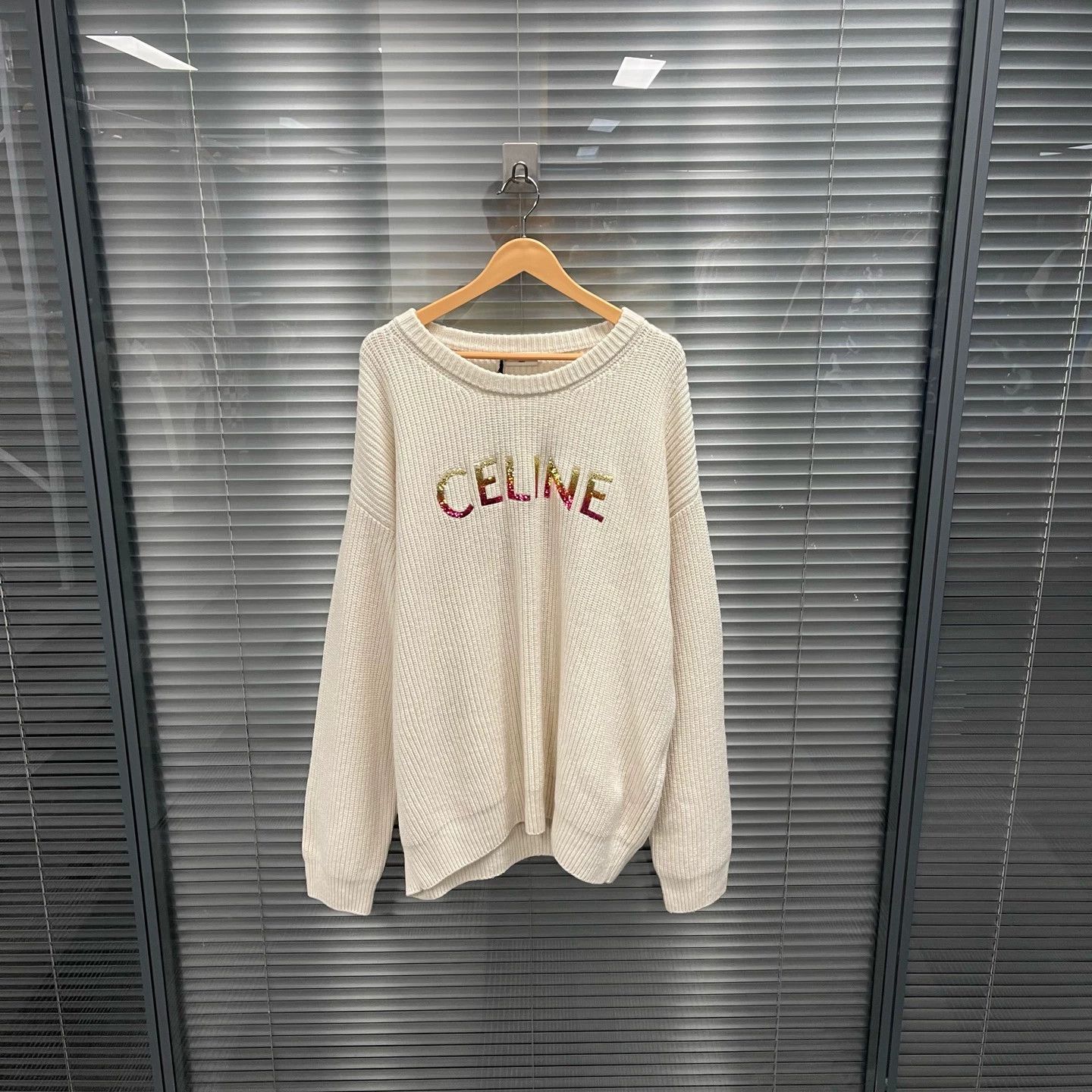 Celine Celine cream beaded large logo wool sweater M new Size M / US 6-8 / IT 42-44 - 1 Thumbnail