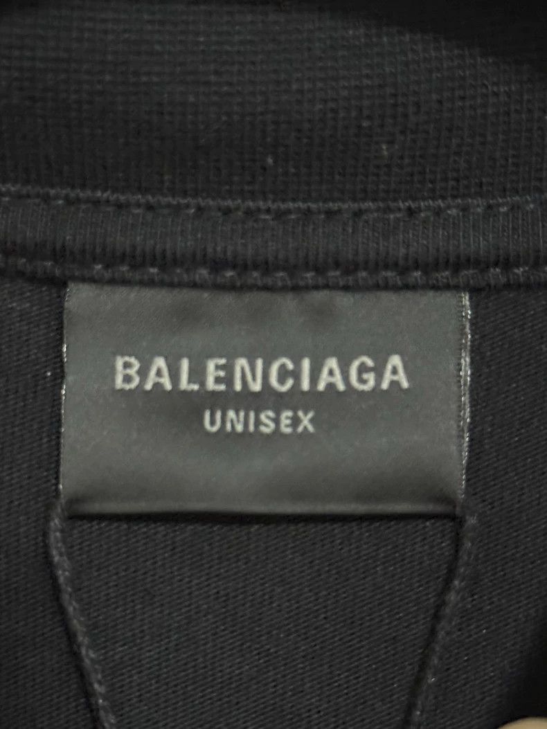 Balenciaga Balenciaga Black Manchester United Embroidered Graffiti Sh Size US S / EU 44-46 / 1 - 3 Thumbnail