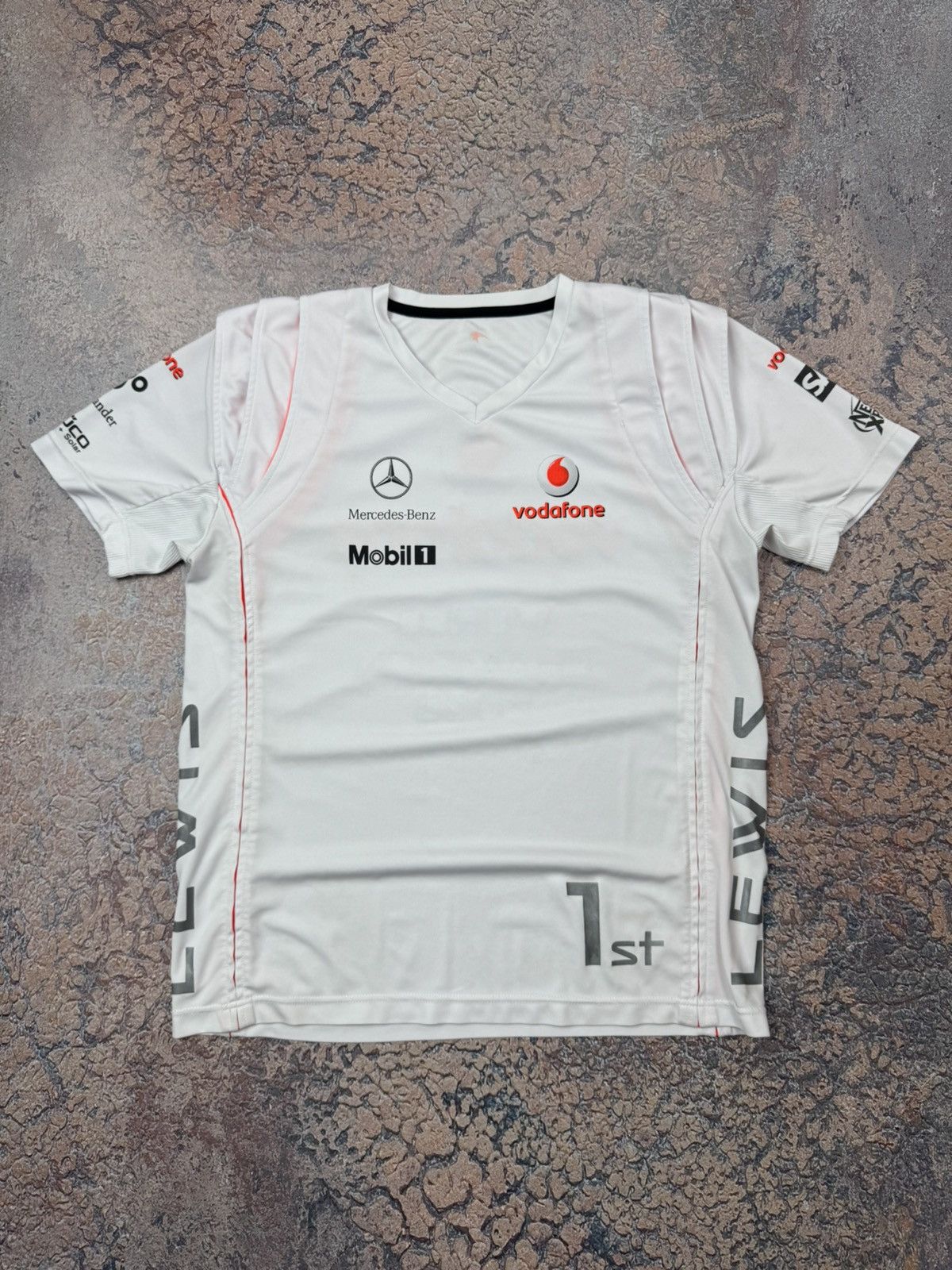 Mercedes-Benz Vodafone Mercedes Benz McLaren F1 Racing Team T-Shirt Jersey Size US S / EU 44-46 / 1 - 1 Thumbnail