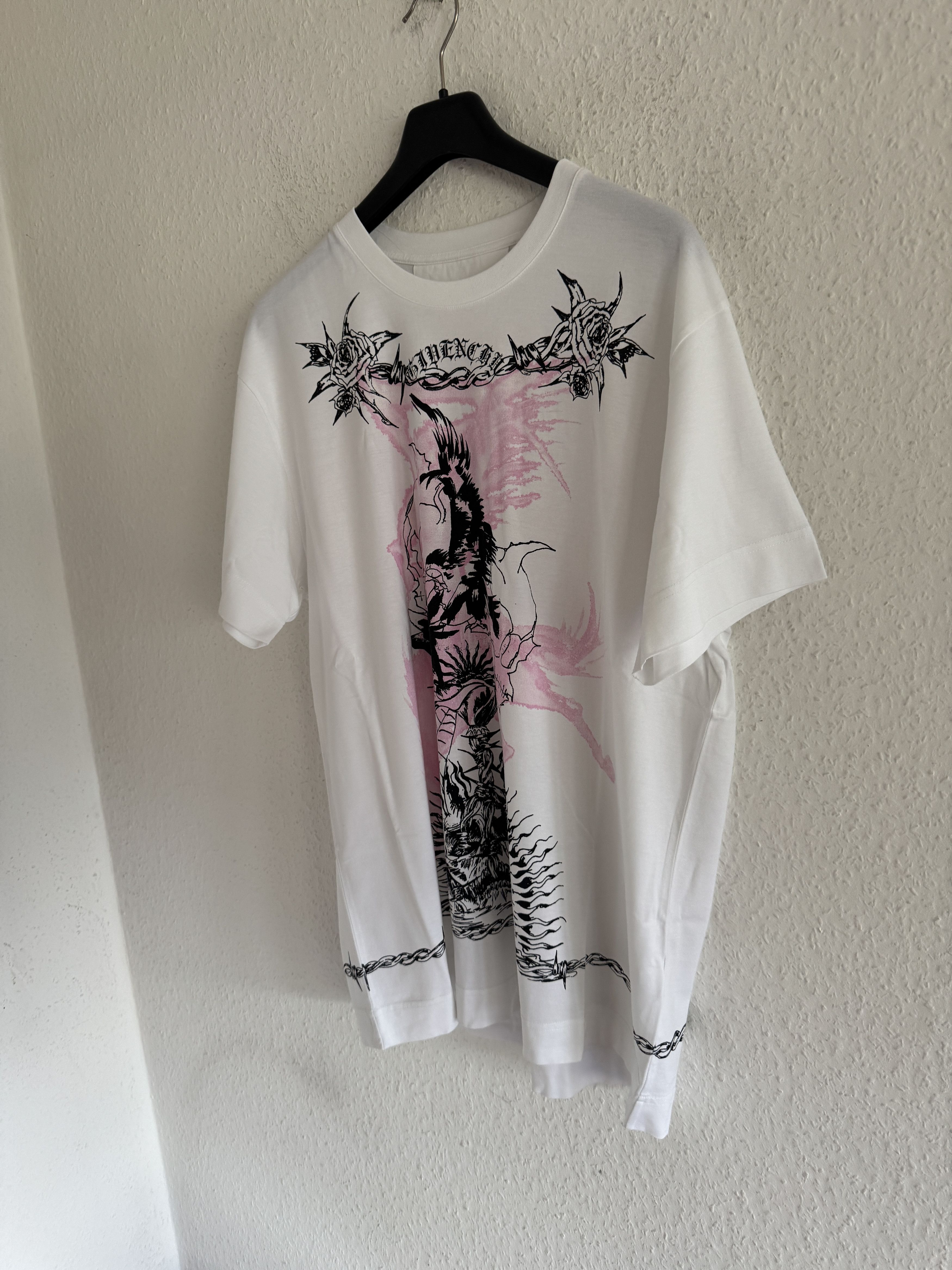 Givenchy White Gothic Print Oversized T-Shirt Size US M / EU 48-50 / 2 - 2 Thumbnail