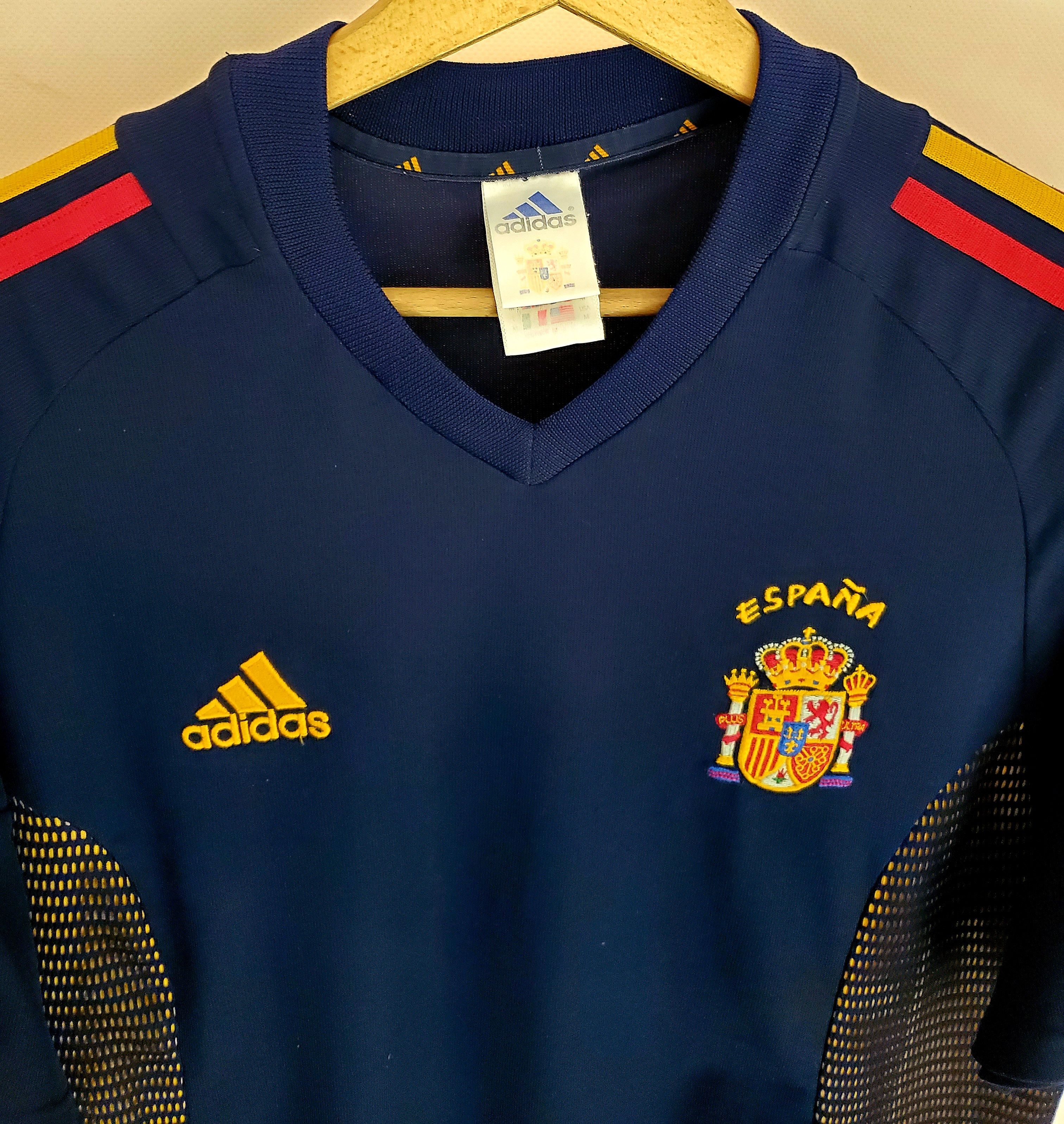 Adidas Vintage SPAIN 2002 2004 THIRD SOCCER JERSEY ADIDAS M Size US M / EU 48-50 / 2 - 2 Thumbnail