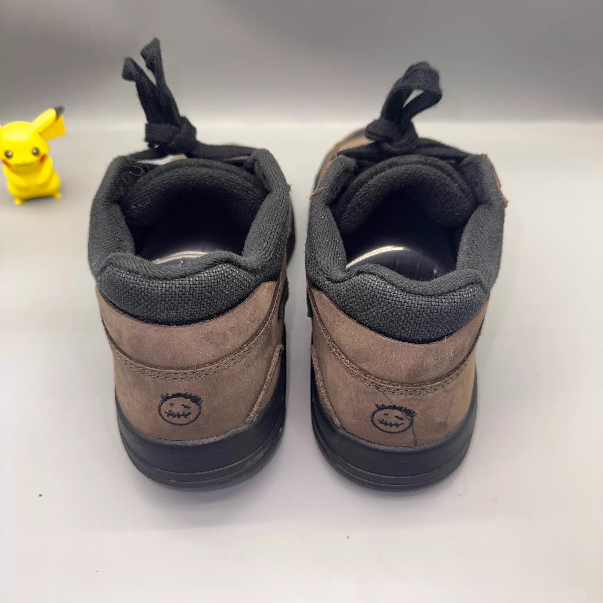 Travis Scott Travis Scott x Jordan Jack DeepMocha 42.5 FZ8117-204 Size US 9 / EU 42 - 3 Thumbnail