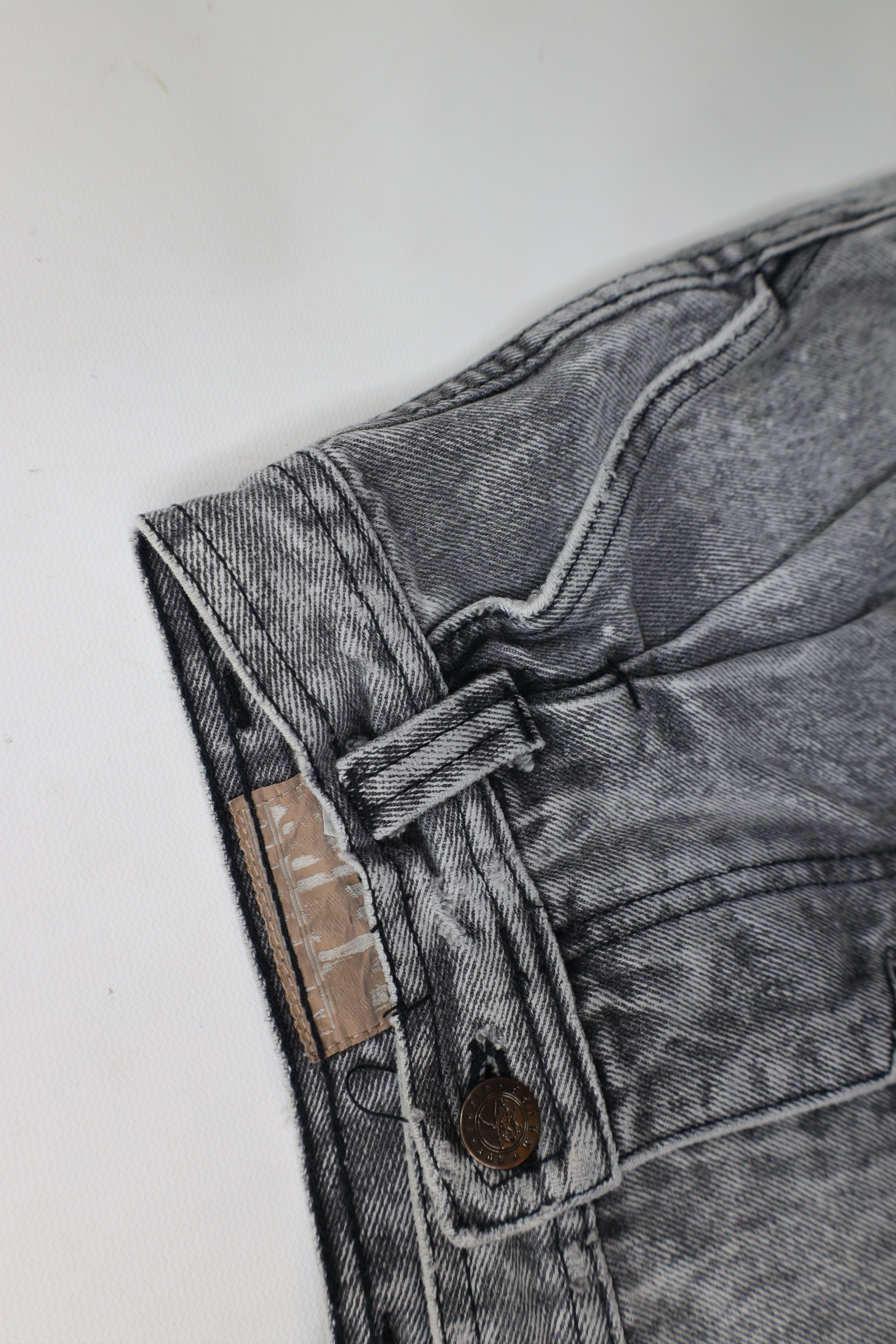 Vintage Vintage 90s Streetwear Wash Button Fly Cut Off Denim Shorts Size 32" / US 10 / IT 46 - 7 Thumbnail
