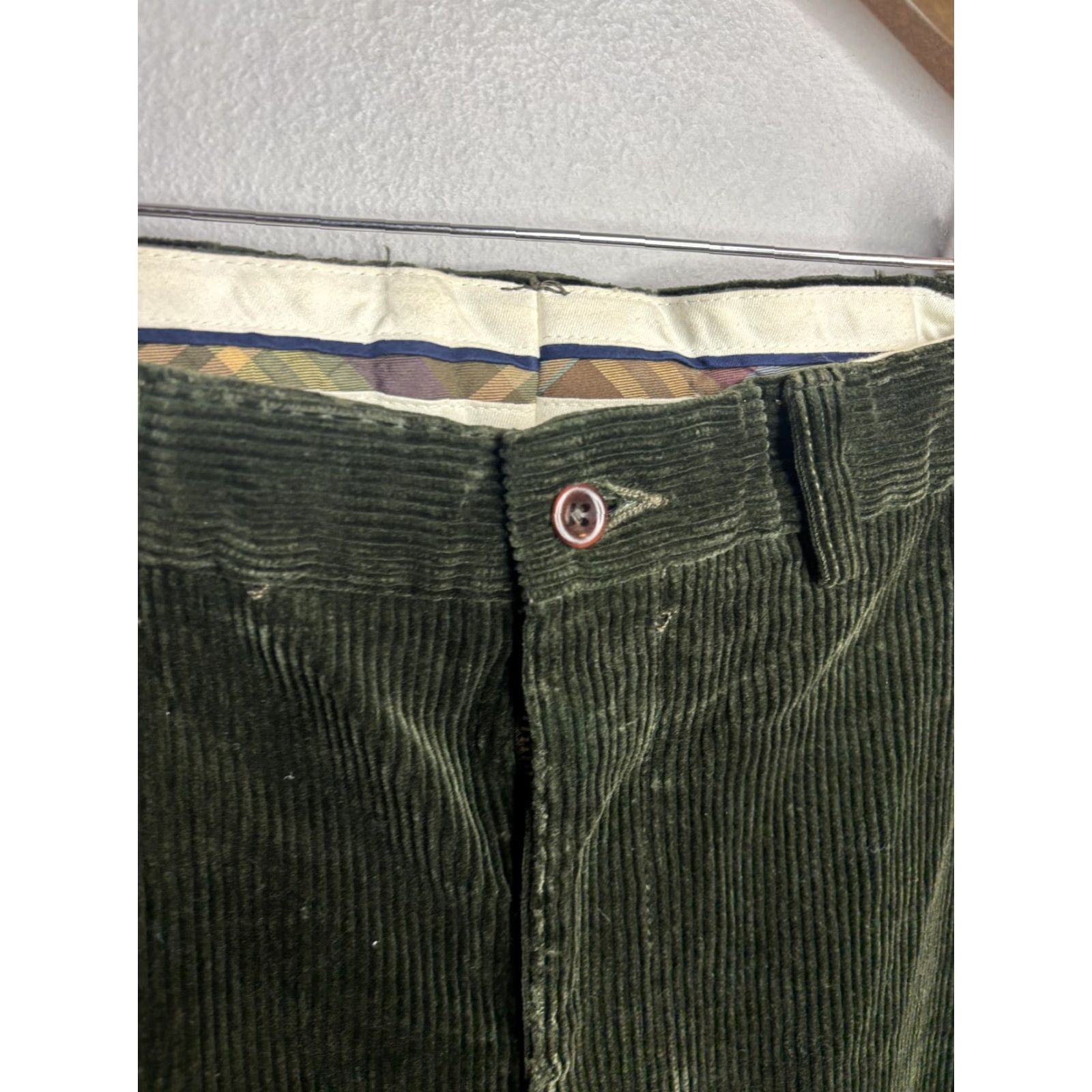 Polo Ralph Lauren Polo Ralph Lauren Prospect Corduroy Pants Mens 38x32 Green 100% Cotton Zip Fly Belt Loops Front Pockets Back Welt Pockets Straight Leg Chino Jeans Size US M / EU 48-50 / 2 - 3 Thumbnail