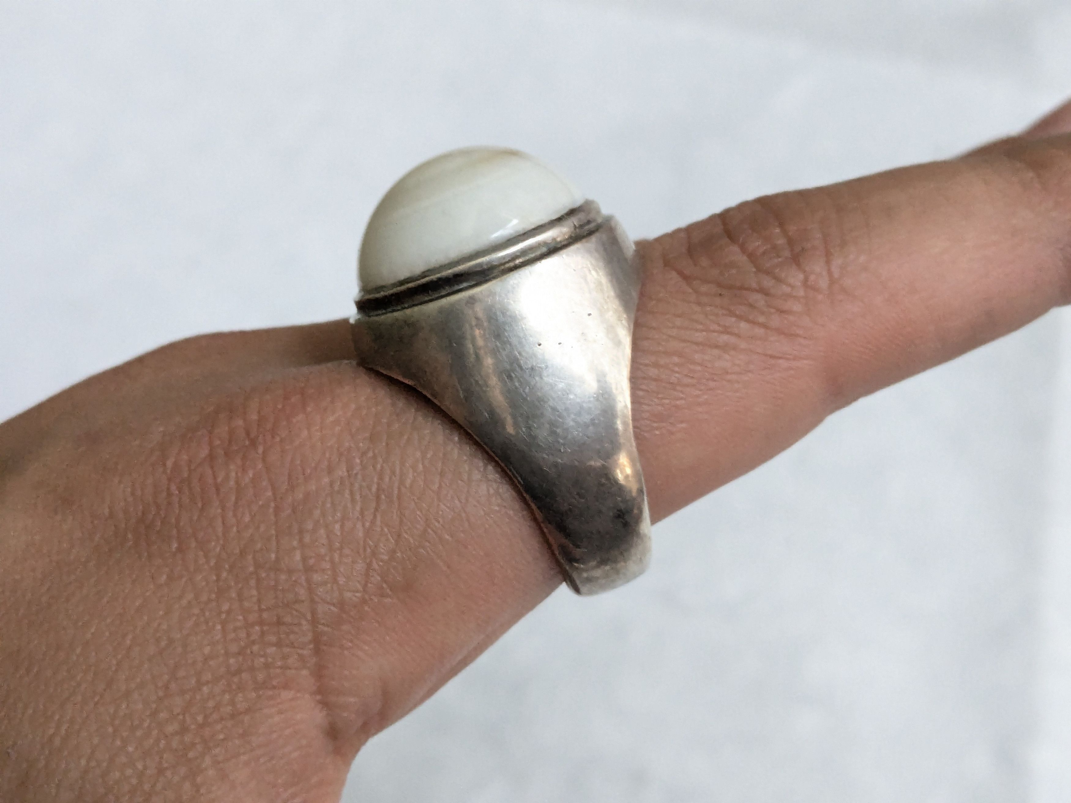 Jewelry Vintage .900 Silver Ring White Agate Round Cabochon 15.5 Size ONE SIZE - 12 Thumbnail