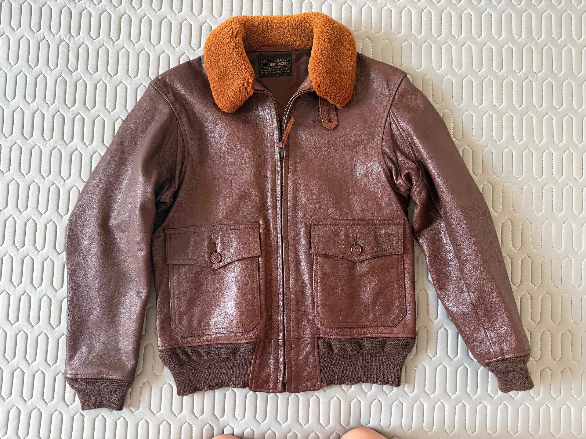 Rainbow Country rainbow country CA Bear G1 Goatskin Jacket 38 Light Wear Size XS / US 0-2 / IT 36-38 - 1 Thumbnail