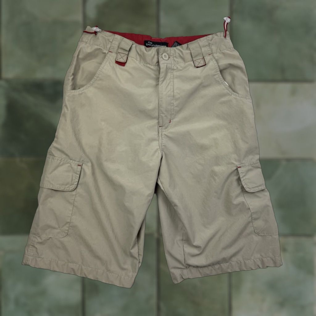 Vintage VINTAGE No Boundaries Cargo Shorts Men Adult 32 Beige Y2K 90s Hipster Grunge Casual Size US 32 / EU 48 - 1 Thumbnail
