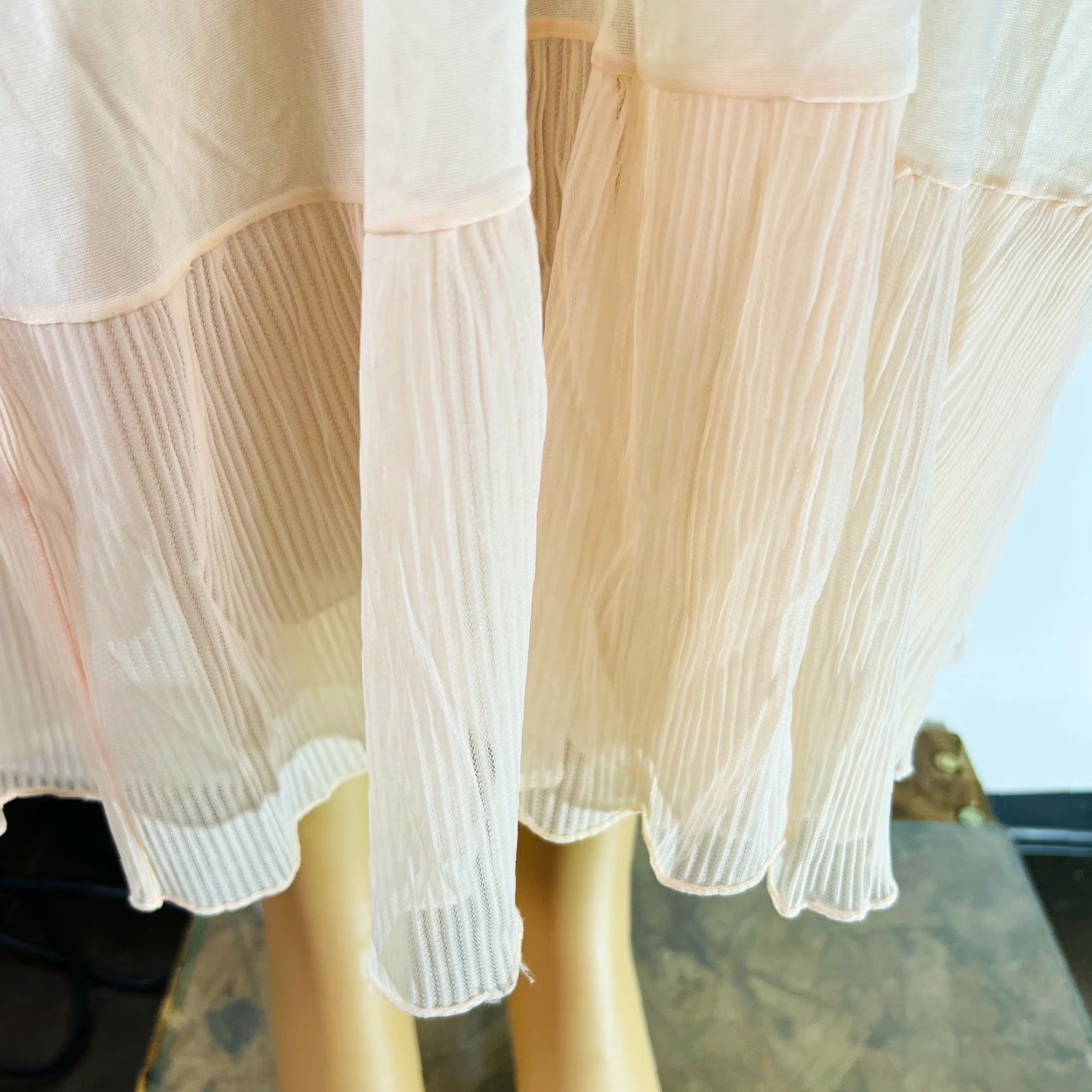 Vintage Vintage Pink Women's Sleepwear Nightgown S Short Sleeve V-Neck Pullover Classic 90s Size S / US 4 / IT 40 - 7 Thumbnail