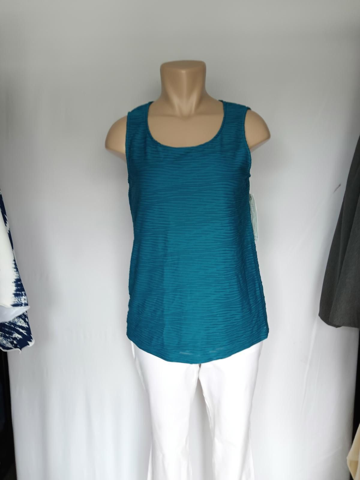 Augusta Sportswear Elegant Aqua Blue Sleeveless Top by August Size S / US 4 / IT 40 - 1 Thumbnail